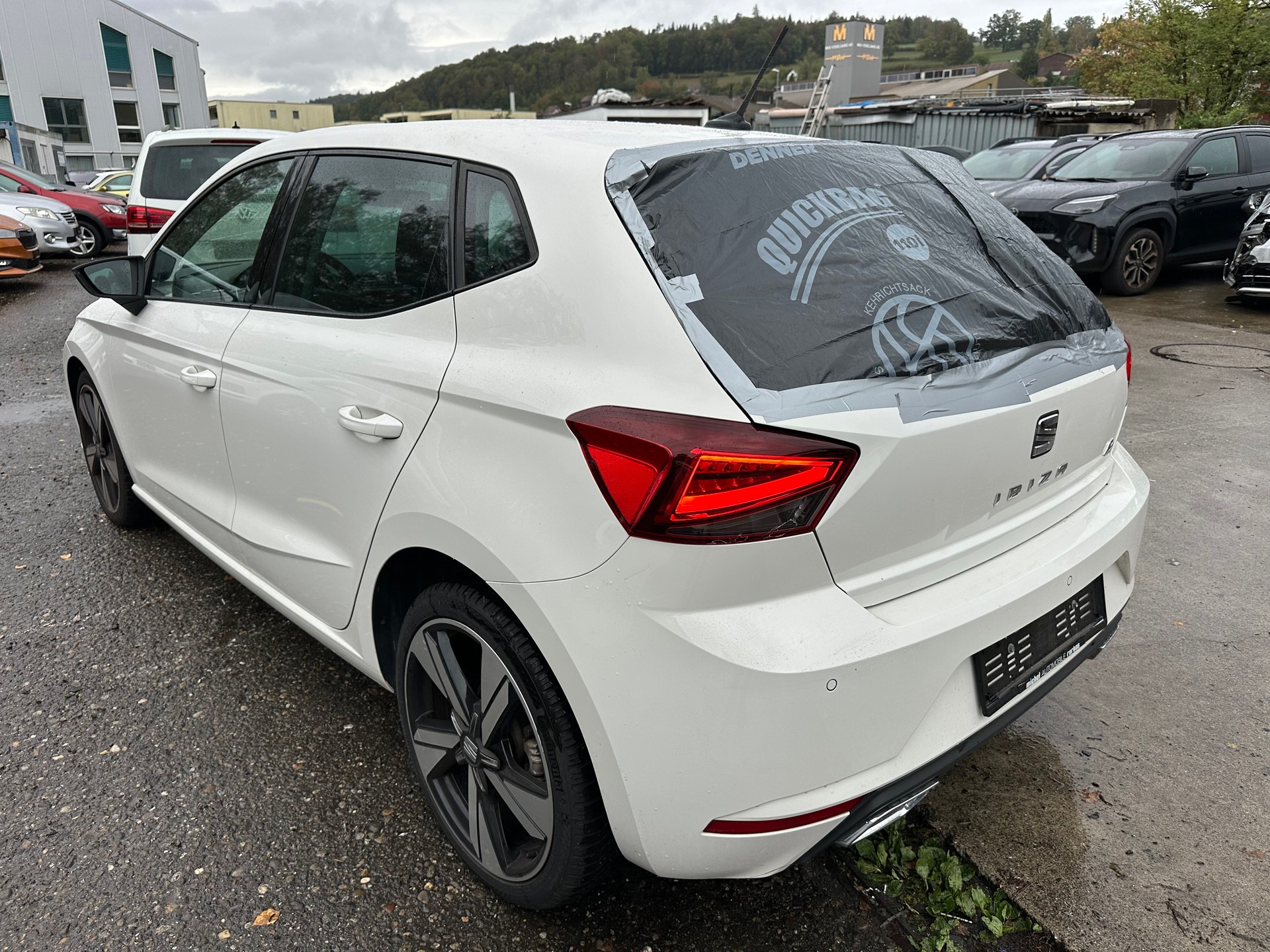 SEAT Ibiza 1.5 TSI EVO Swiss FR-image-5