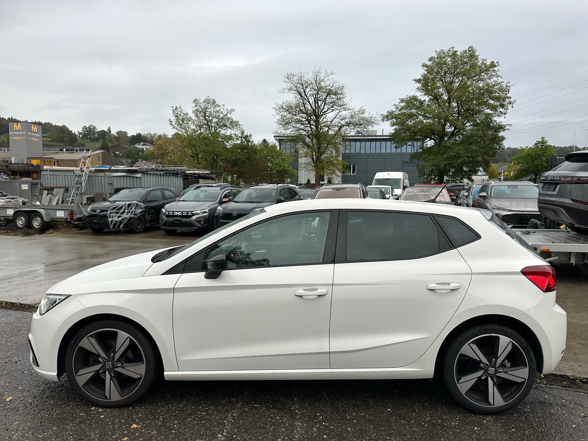 SEAT Ibiza 1.5 TSI EVO Swiss FR-image-8