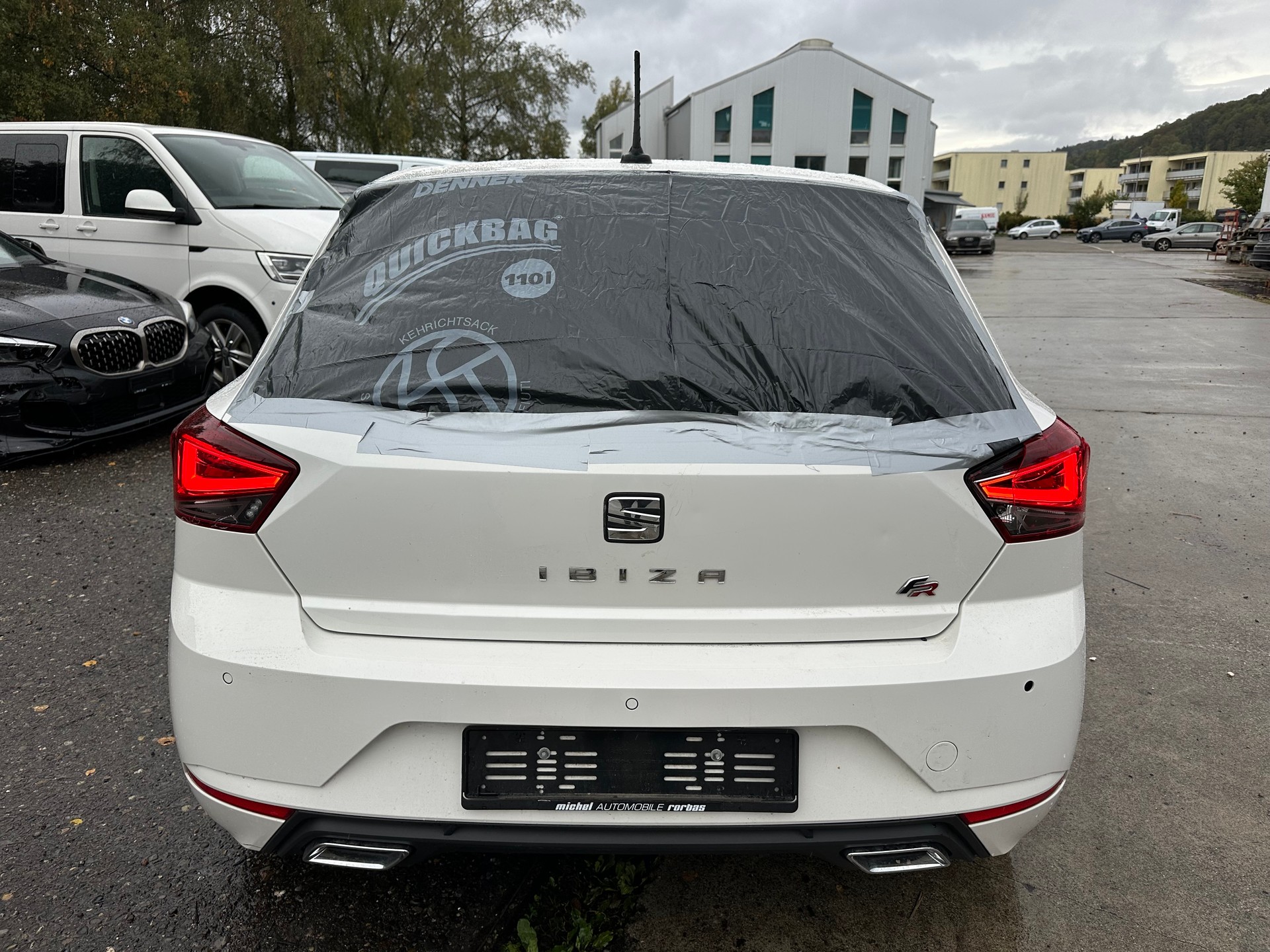SEAT Ibiza 1.5 TSI EVO Swiss FR-image-2