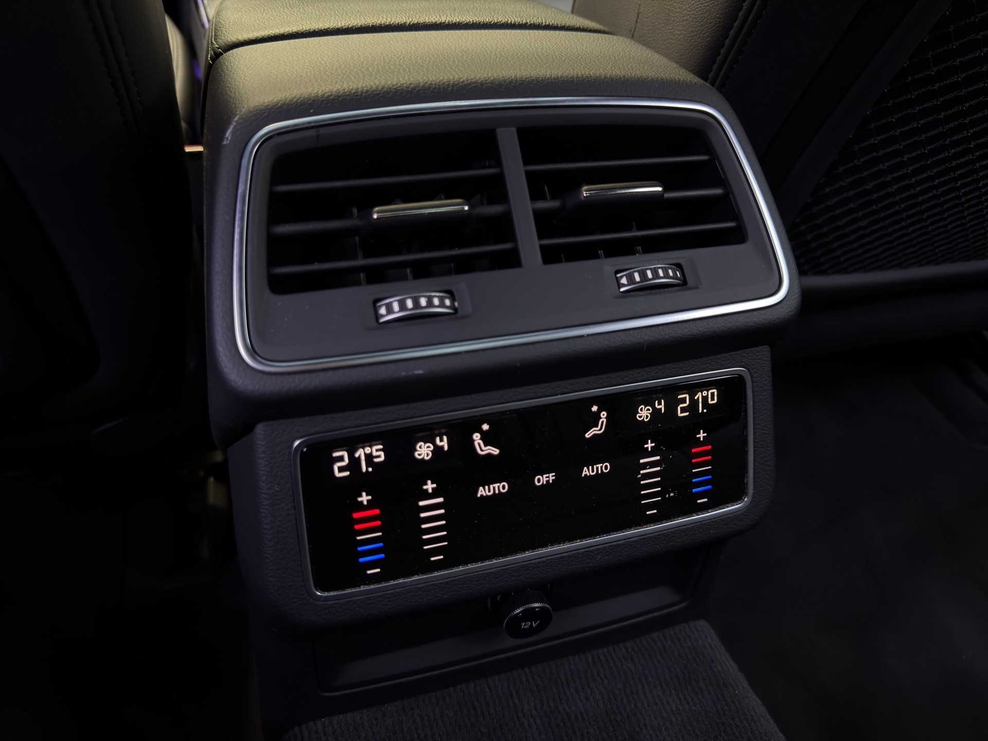 AUDI A6 Avant 55 TFSI S line quattro S-tronic-image-11