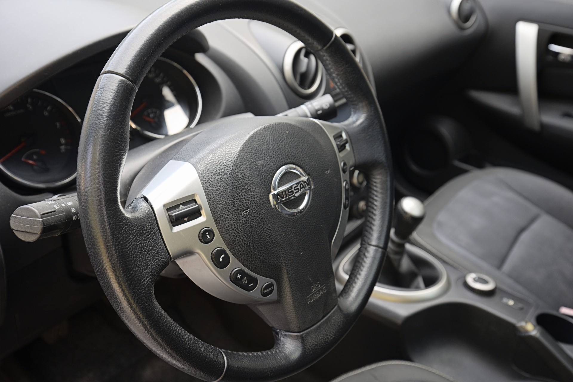 NISSAN 2.0 16V Tekna 4x4 7P-image-4