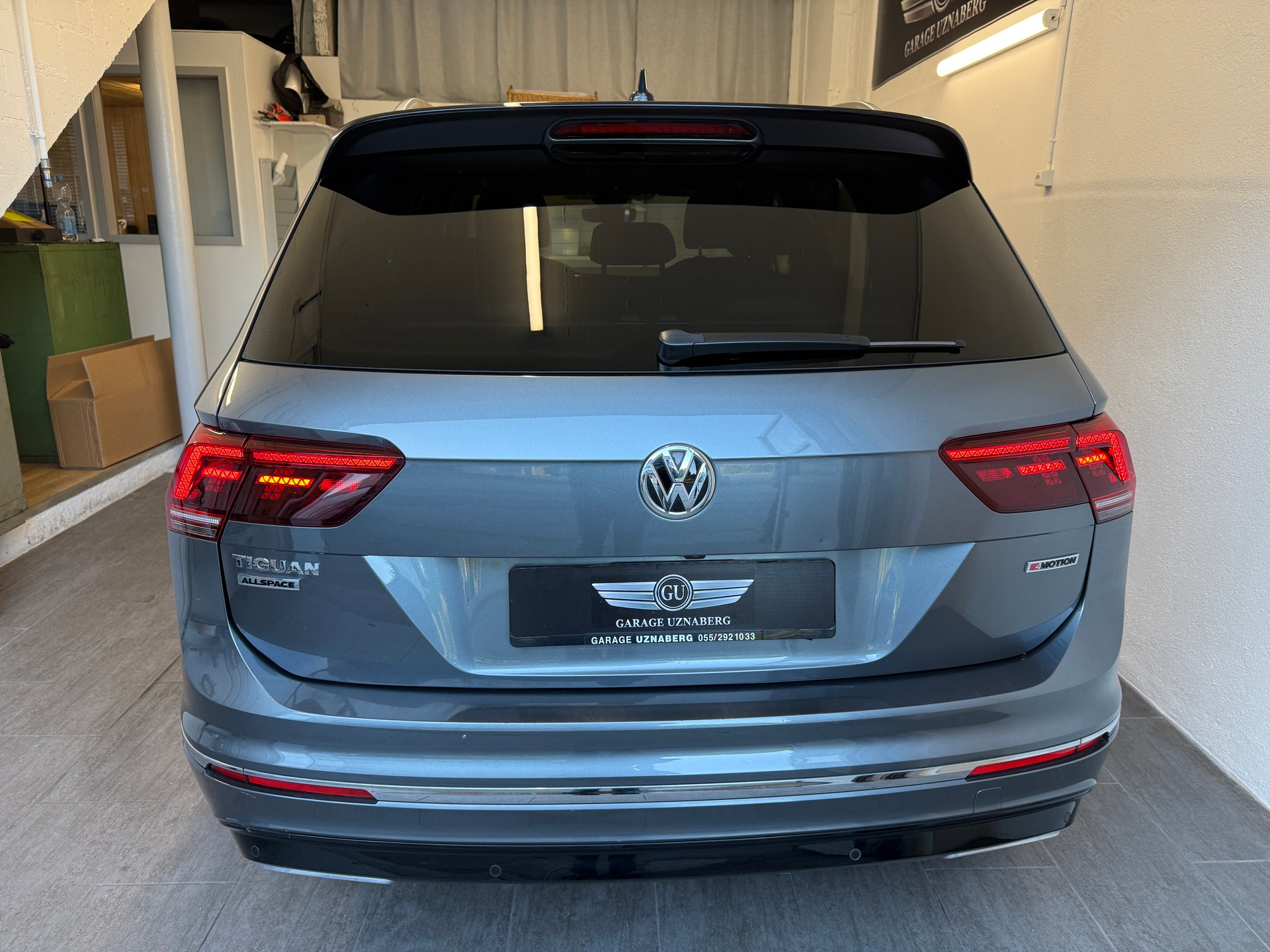 VW Tiguan Allspace 2.0 TDI SCR R-Line 4Motion DSG Ab 420.- pro Monat-image-3