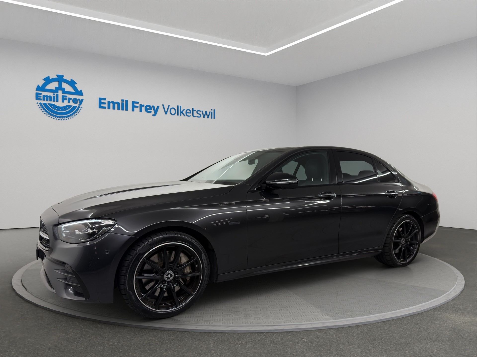 MERCEDES-BENZ E-Klasse E 400 d AMG Line 4matic-image-0