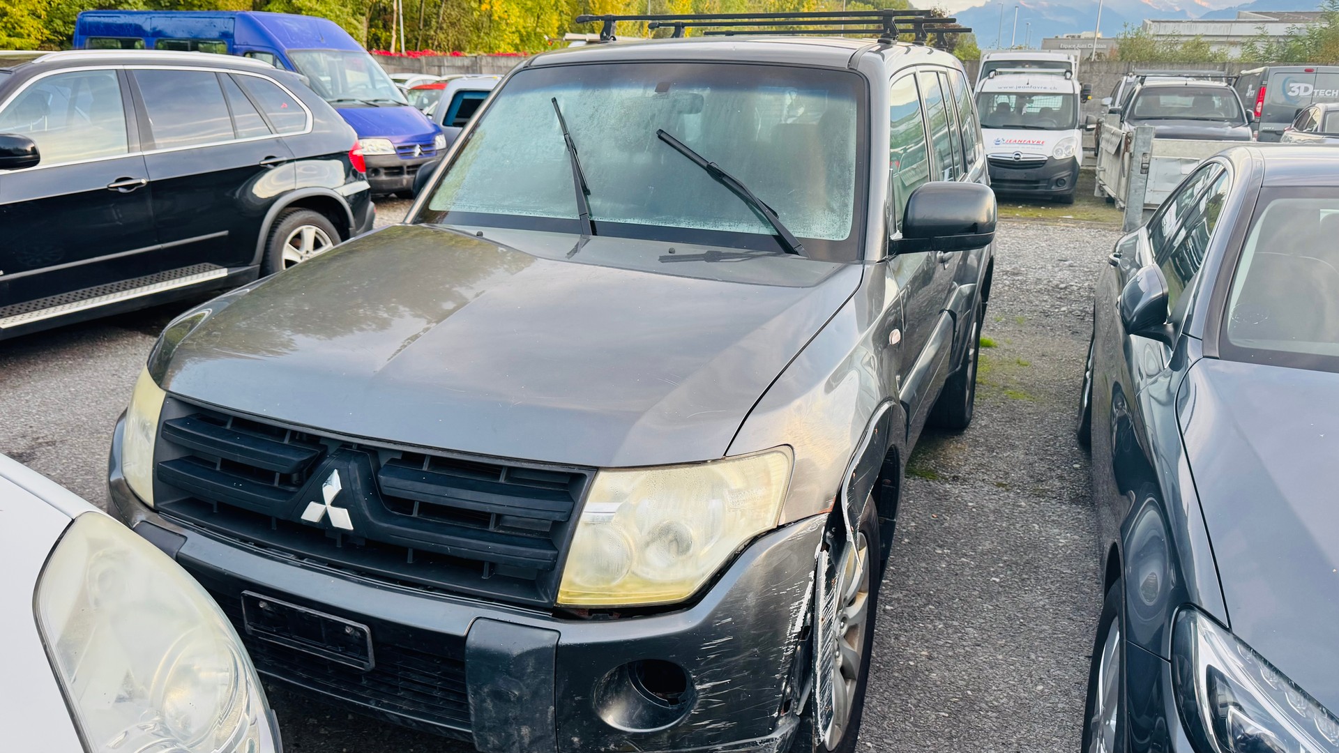 MITSUBISHI Pajero 3.2 DI-D Swiss Professional-image-0