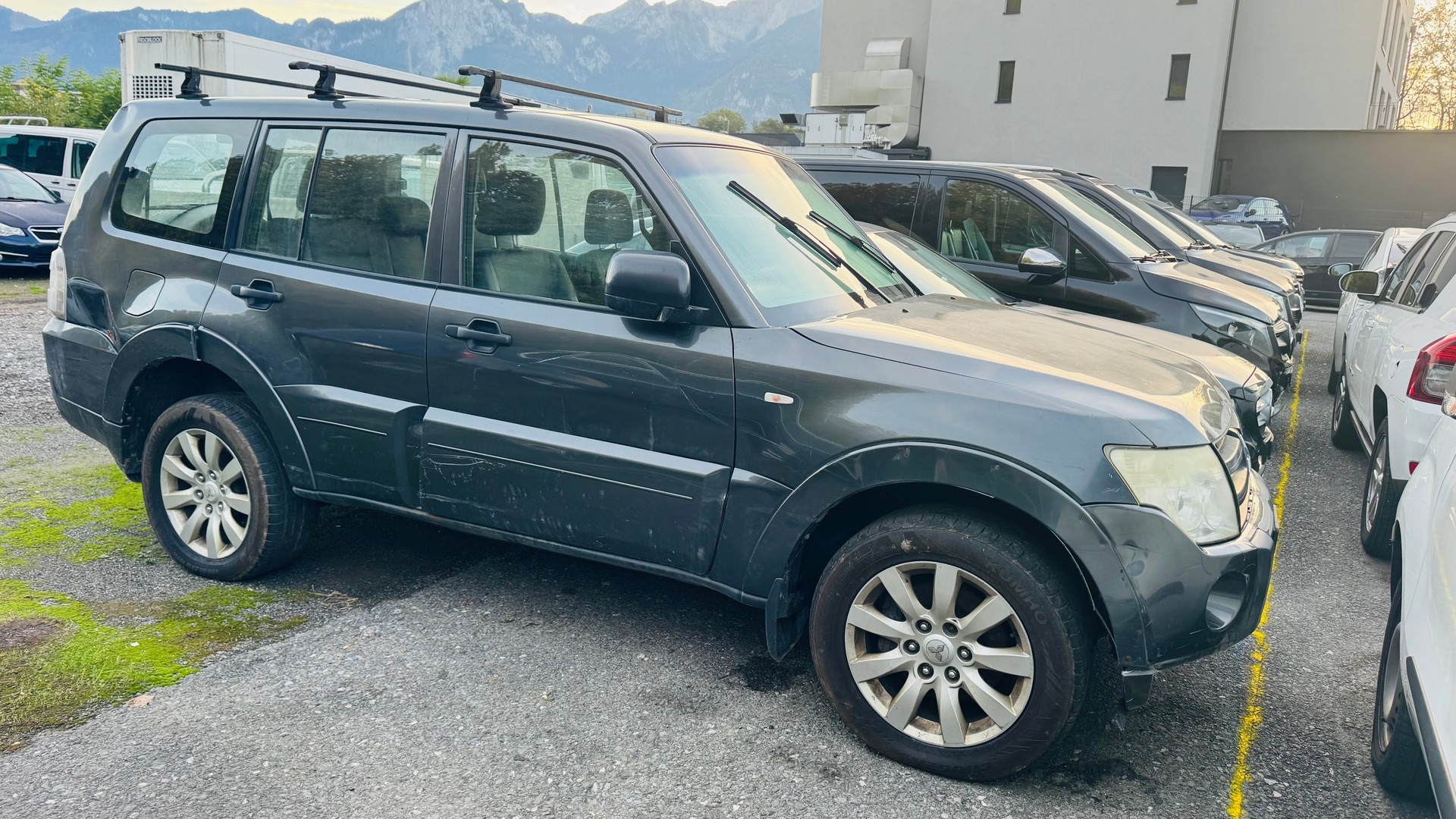 MITSUBISHI Pajero 3.2 DI-D Swiss Professional-image-2