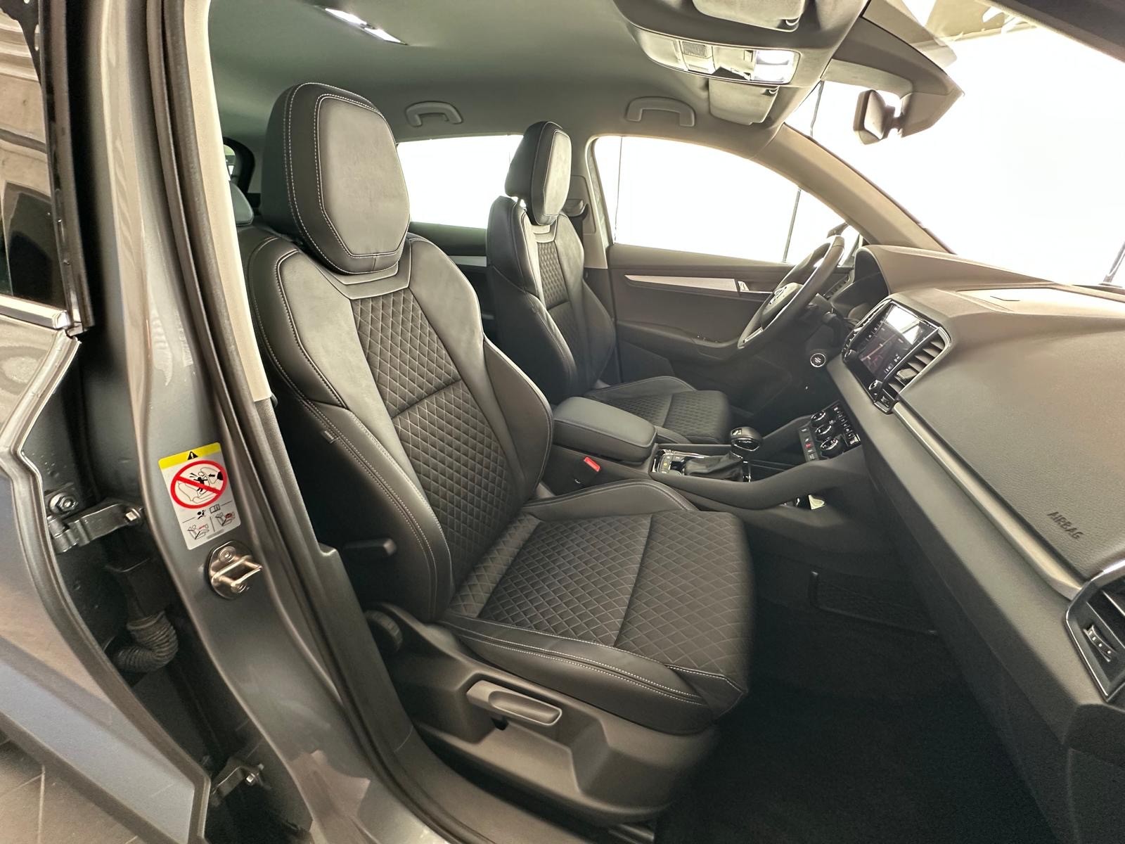 SKODA Karoq 1.6 TDI Smile DSG-image-9