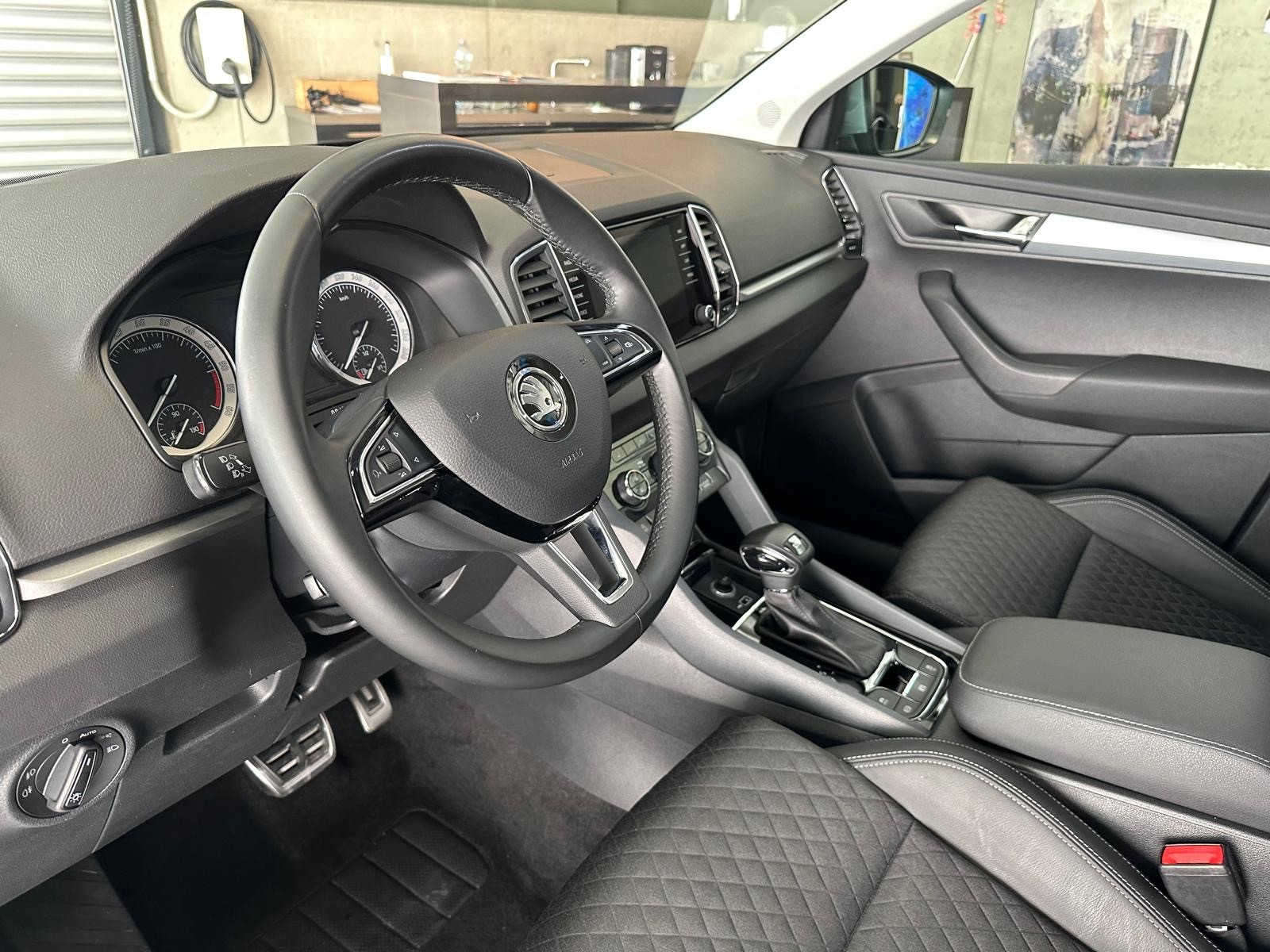 SKODA Karoq 1.6 TDI Smile DSG-image-15