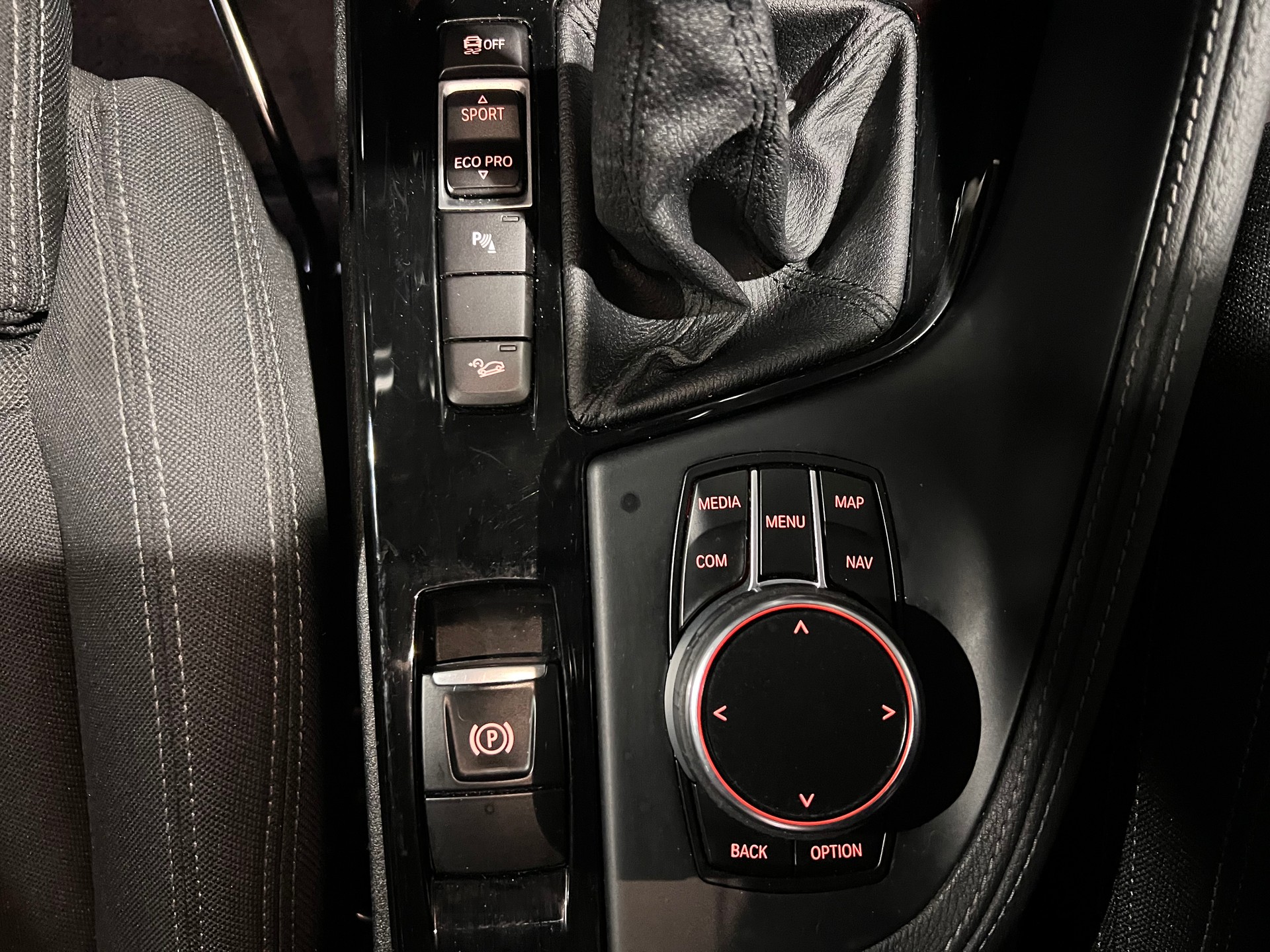 BMW X1 xDrive 18d Sport Line Steptronic-image-17