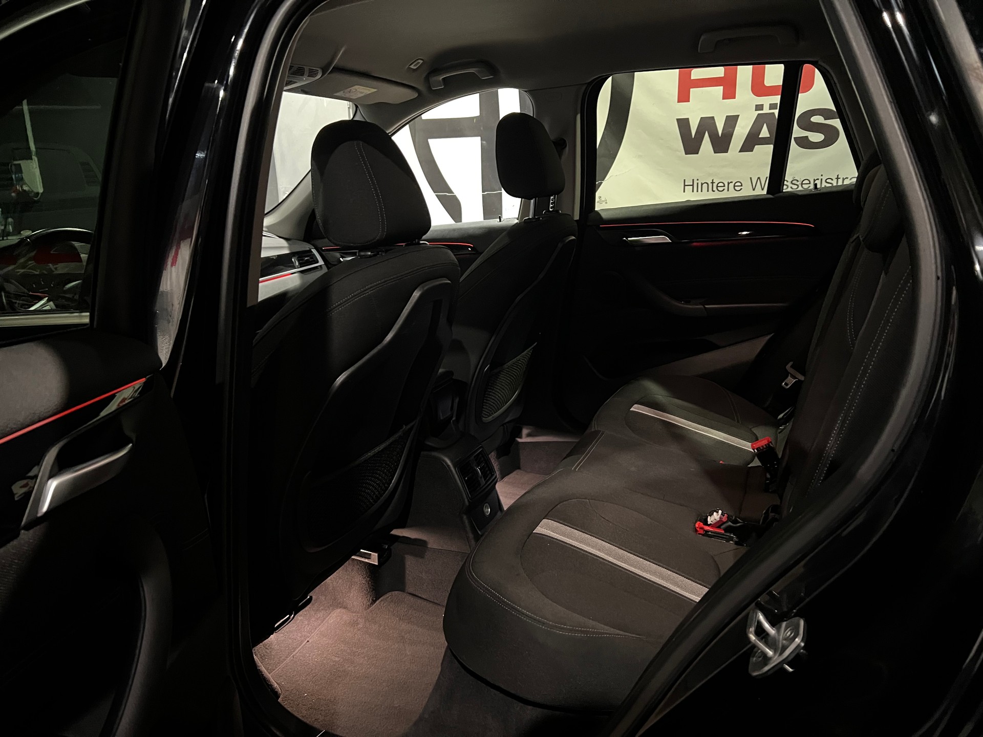 BMW X1 xDrive 18d Sport Line Steptronic-image-14