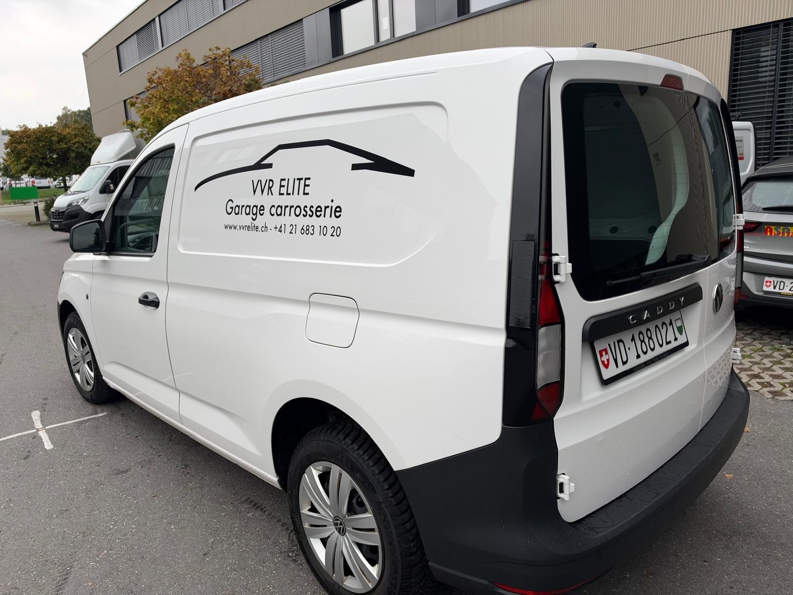 VW CADDY-image-1