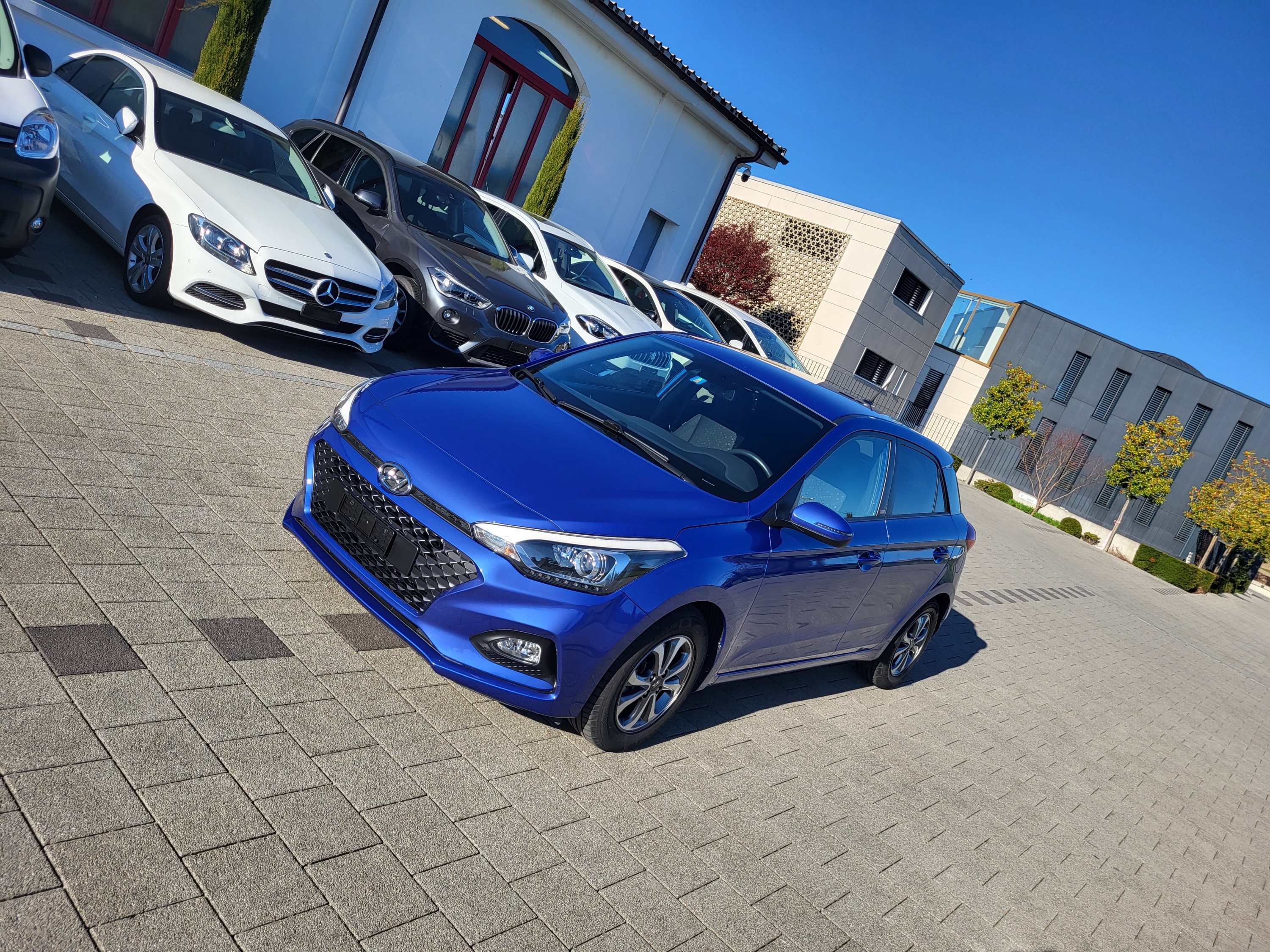 Car photo