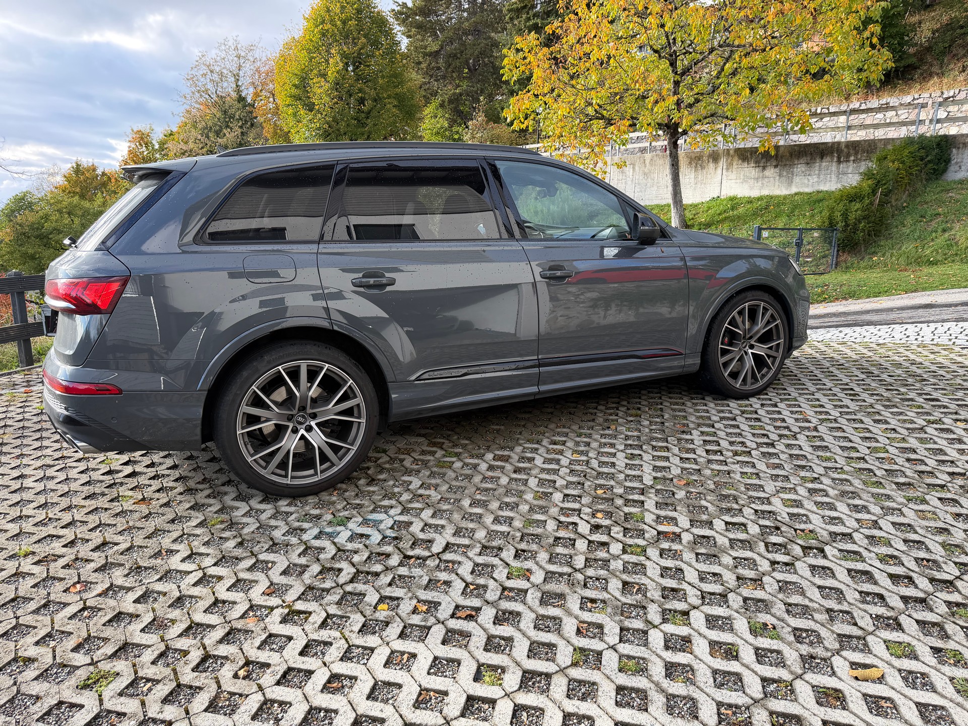 AUDI 4.0 V8 TDI quattro T-Tronic-image-1