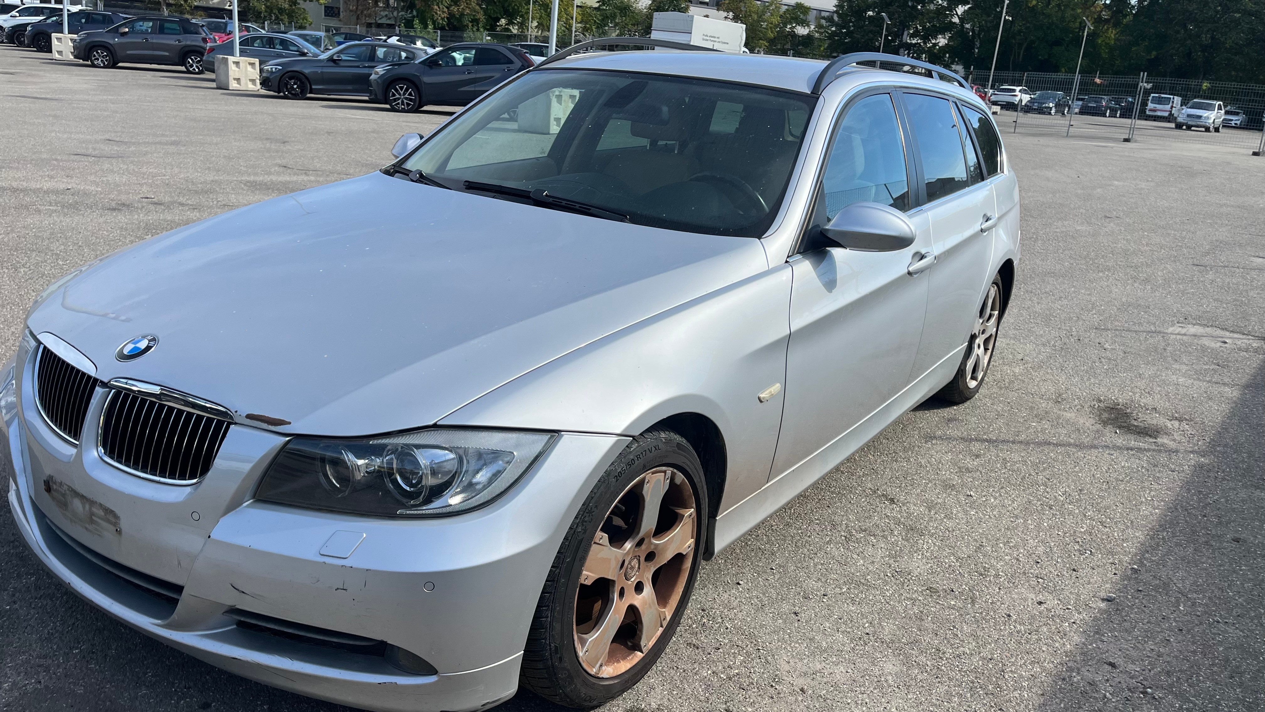Car photo