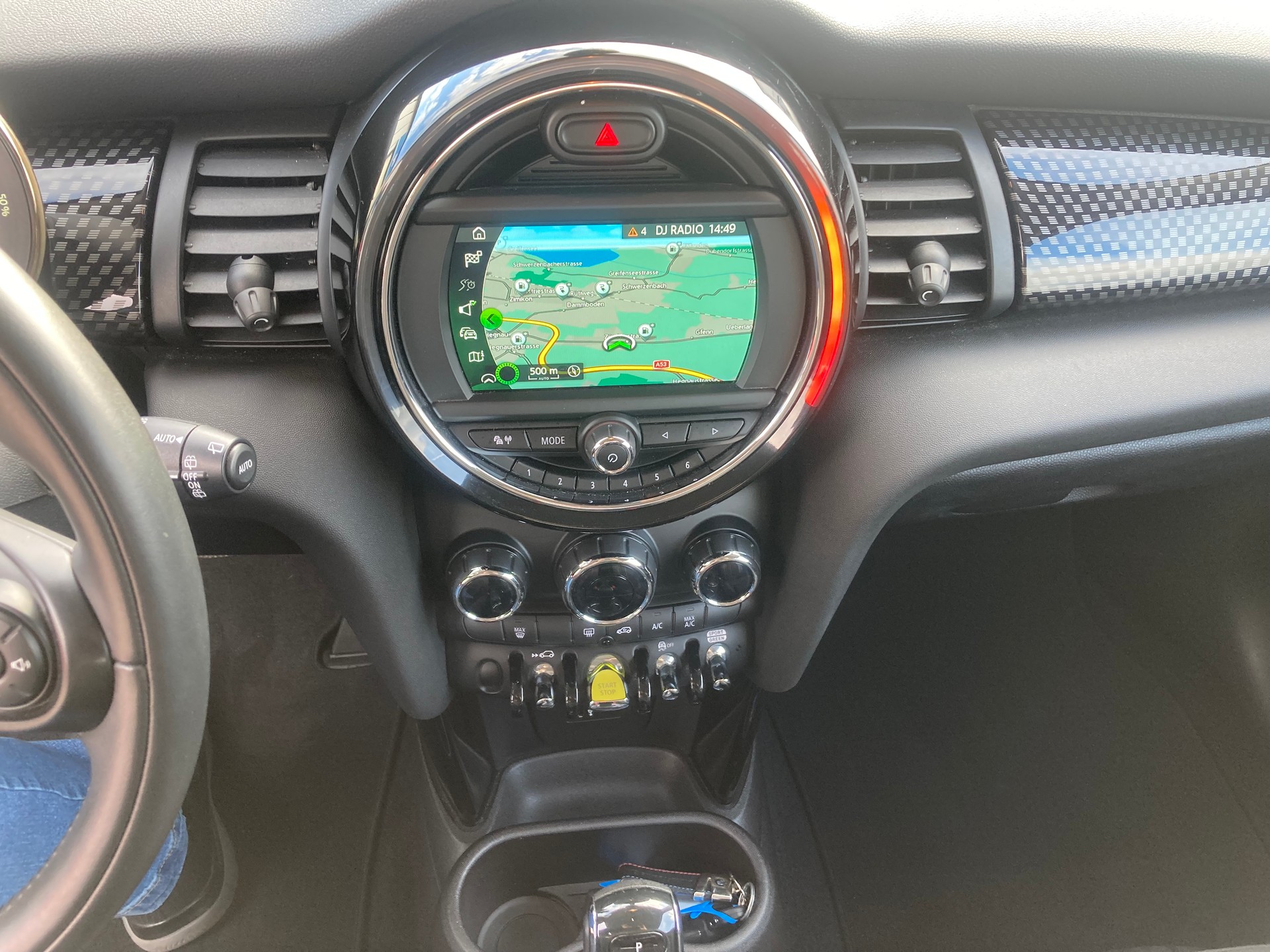 MINI Cooper SE-image-8