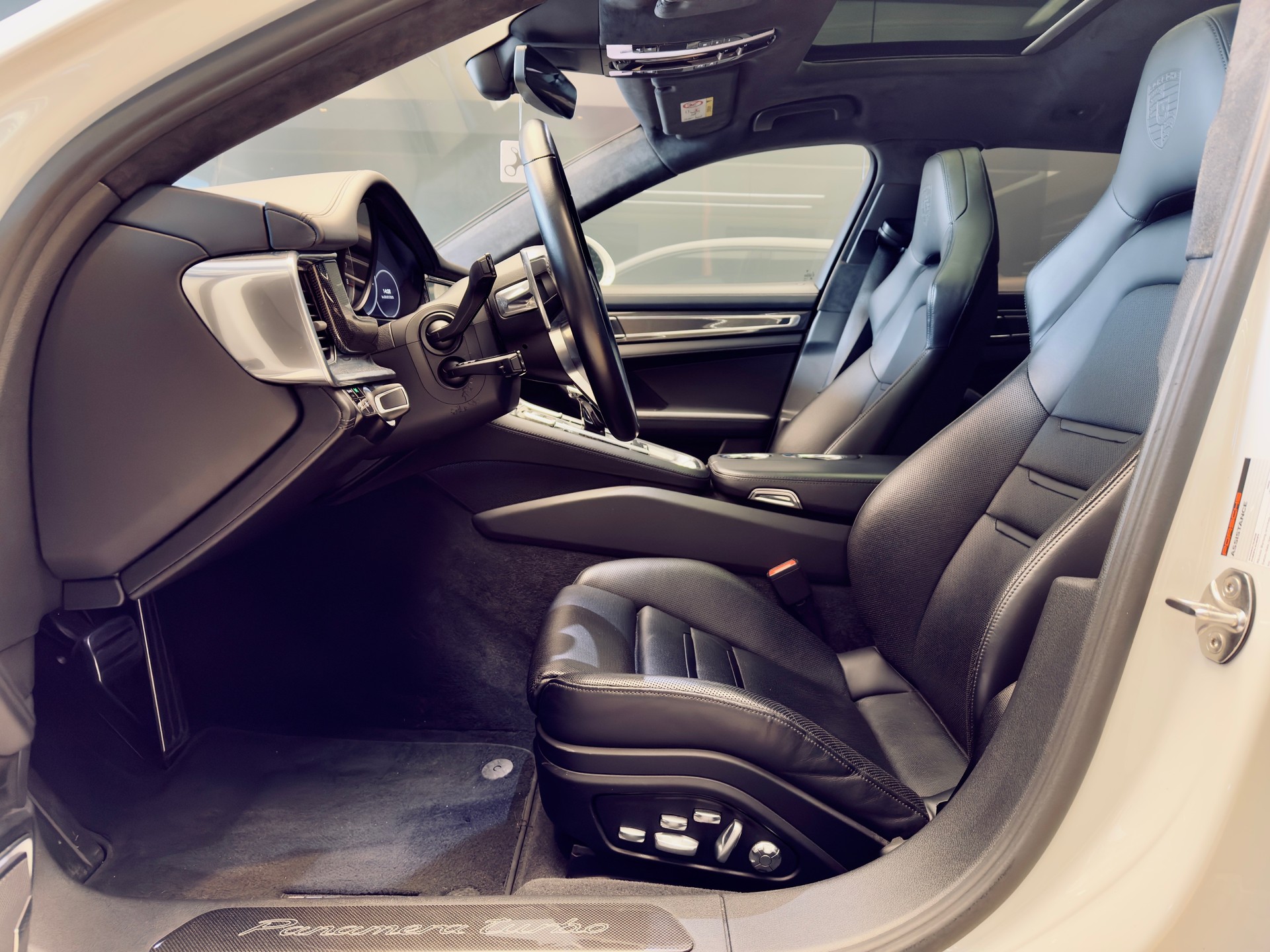 PORSCHE Panamera Turbo Sport Turismo PDK-image-16