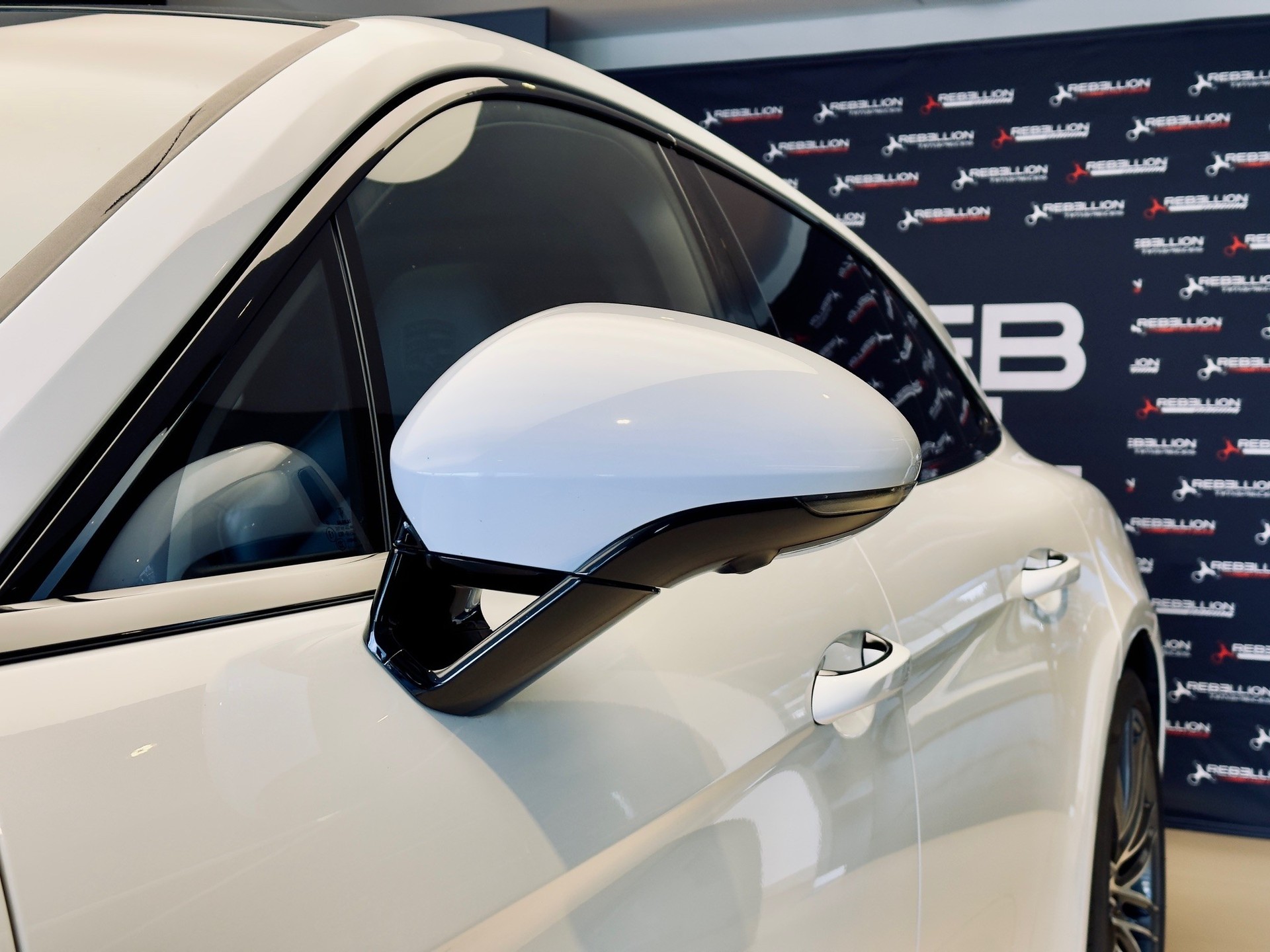 PORSCHE Panamera Turbo Sport Turismo PDK-image-6
