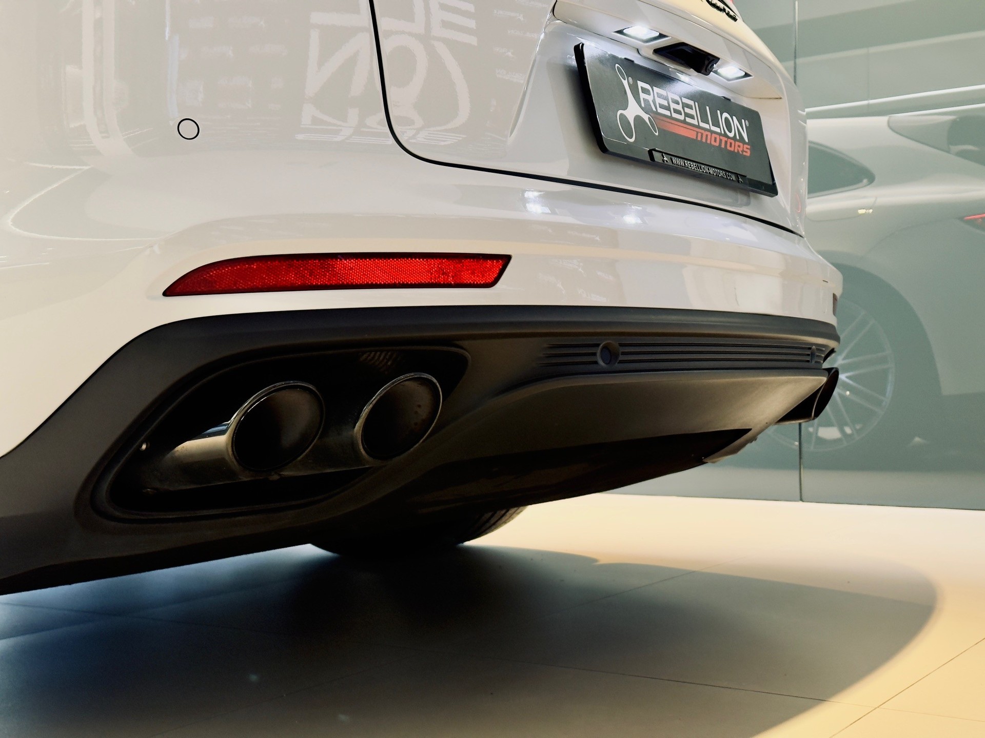 PORSCHE Panamera Turbo Sport Turismo PDK-image-12