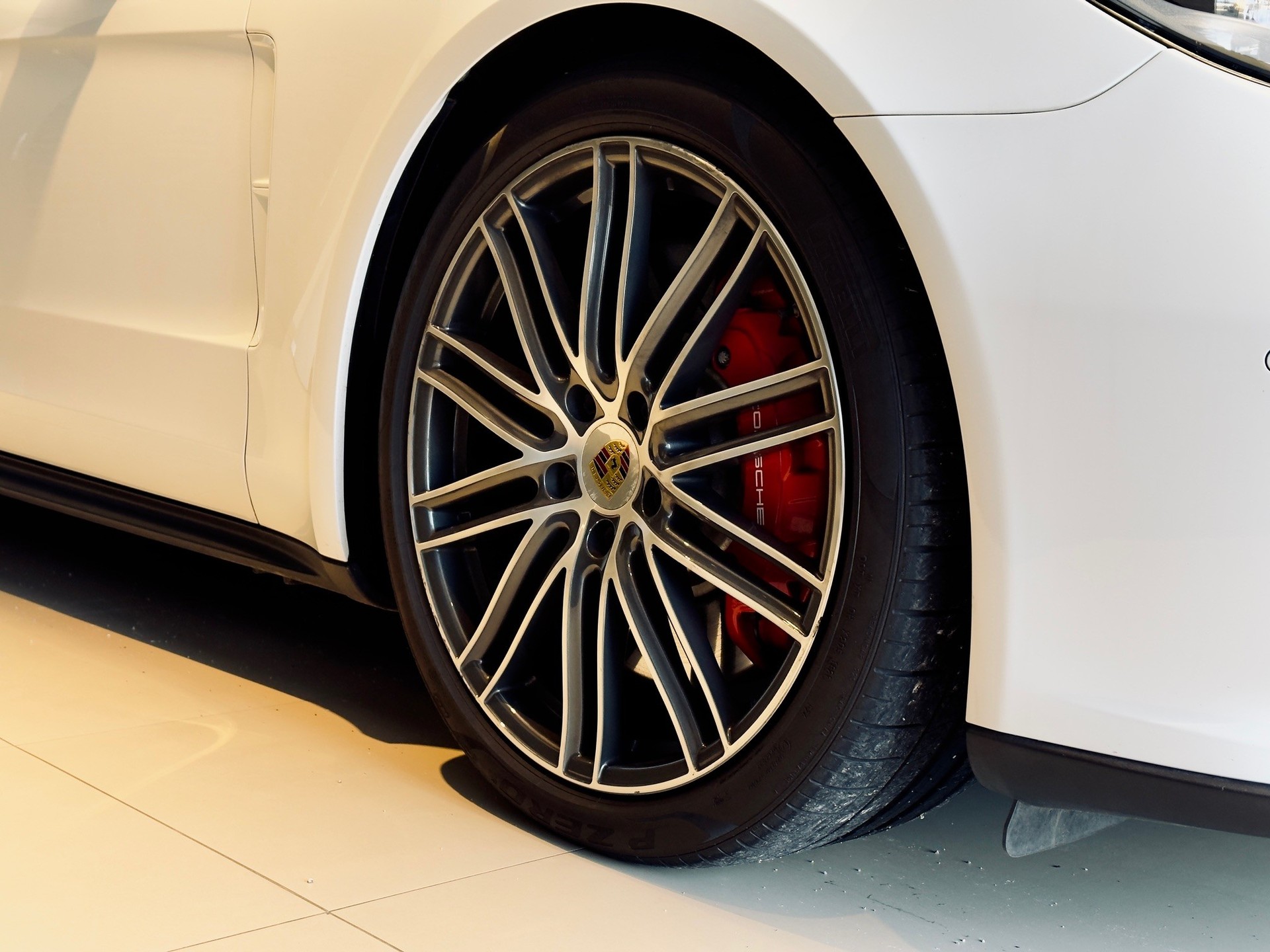 PORSCHE Panamera Turbo Sport Turismo PDK-image-5