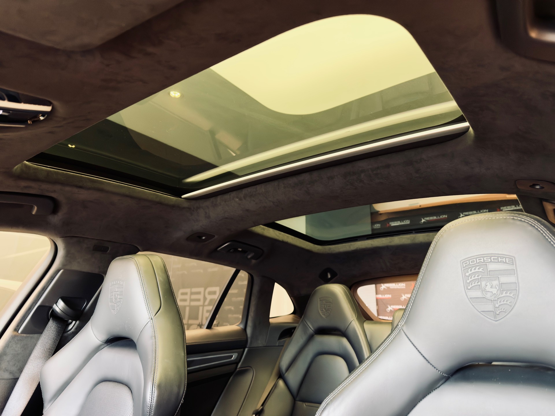 PORSCHE Panamera Turbo Sport Turismo PDK-image-25