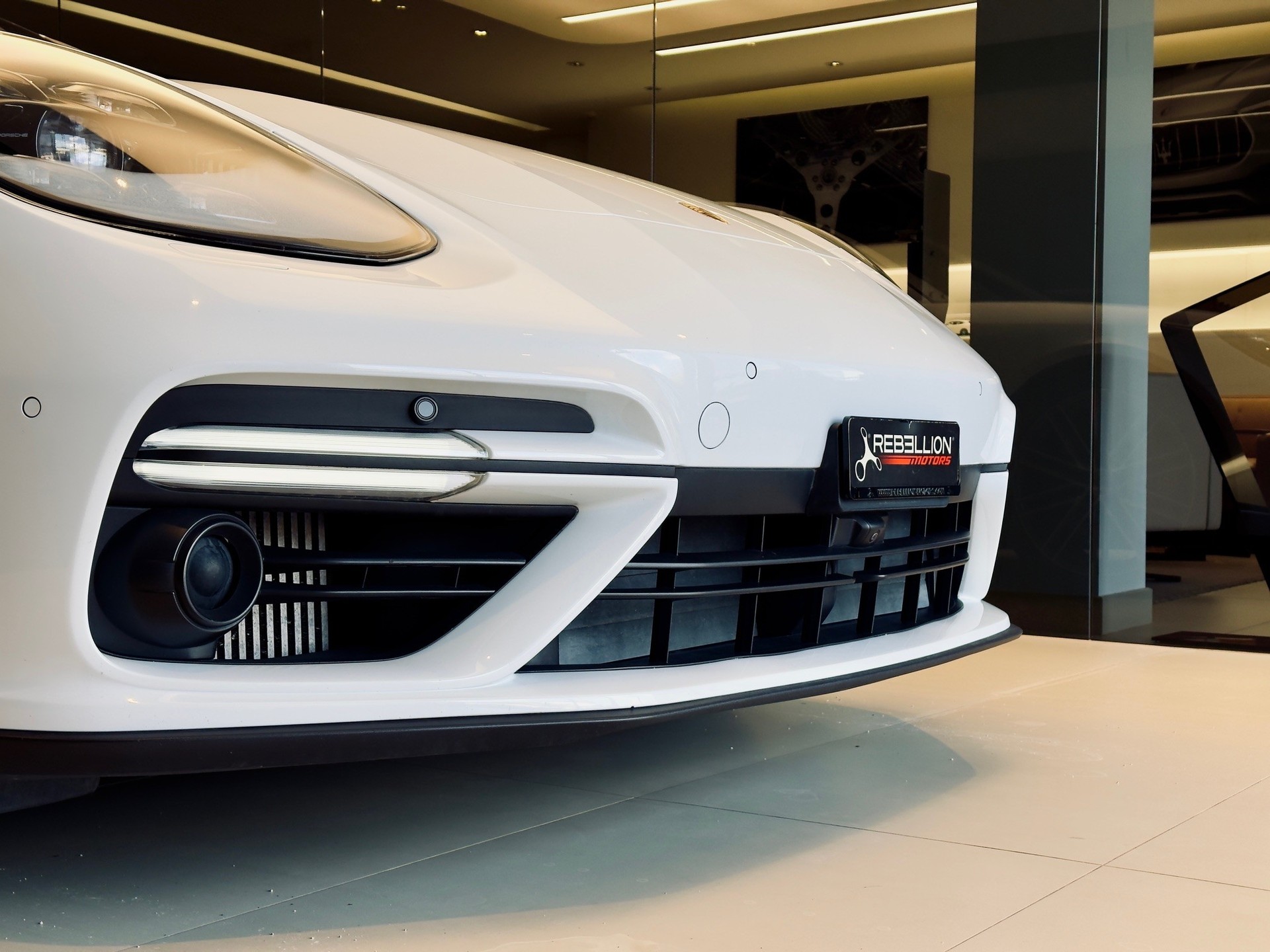 PORSCHE Panamera Turbo Sport Turismo PDK-image-4