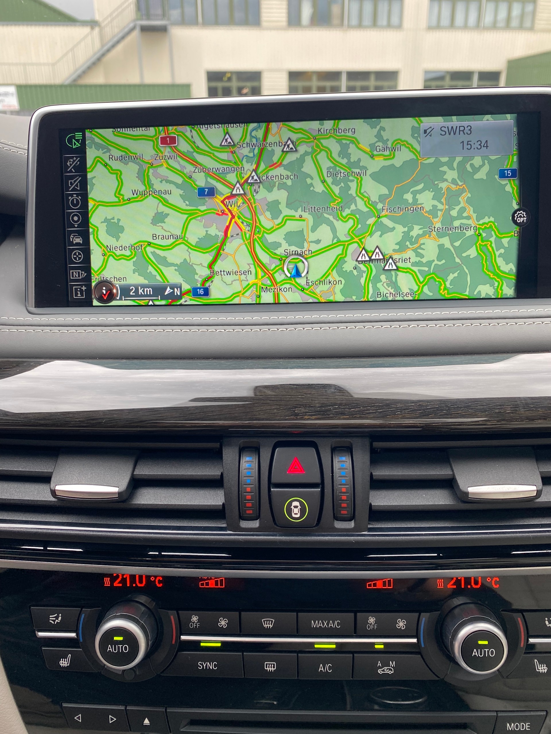 BMW X5 xDrive 50i Steptronic-image-7