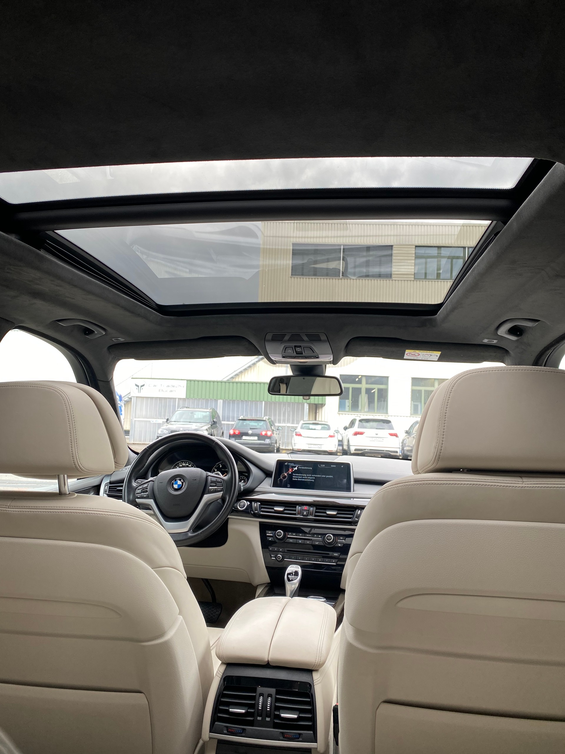 BMW X5 xDrive 50i Steptronic-image-8