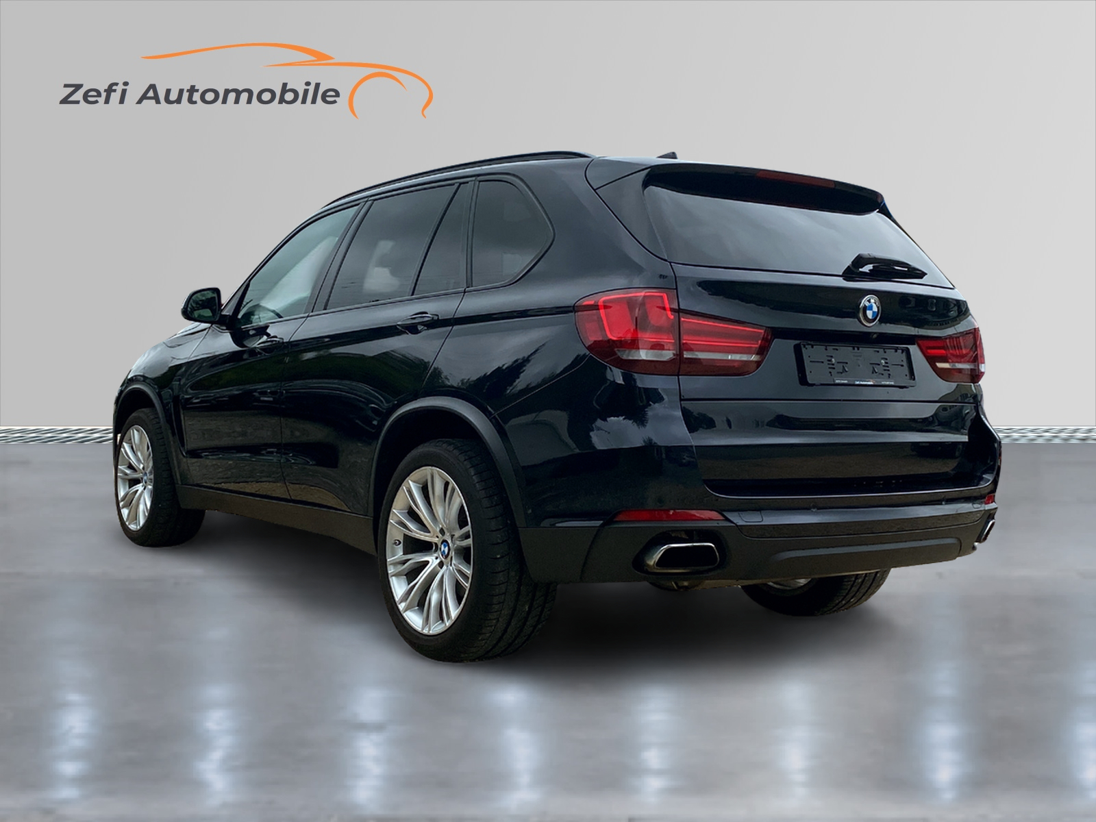 BMW X5 xDrive 50i Steptronic-image-2