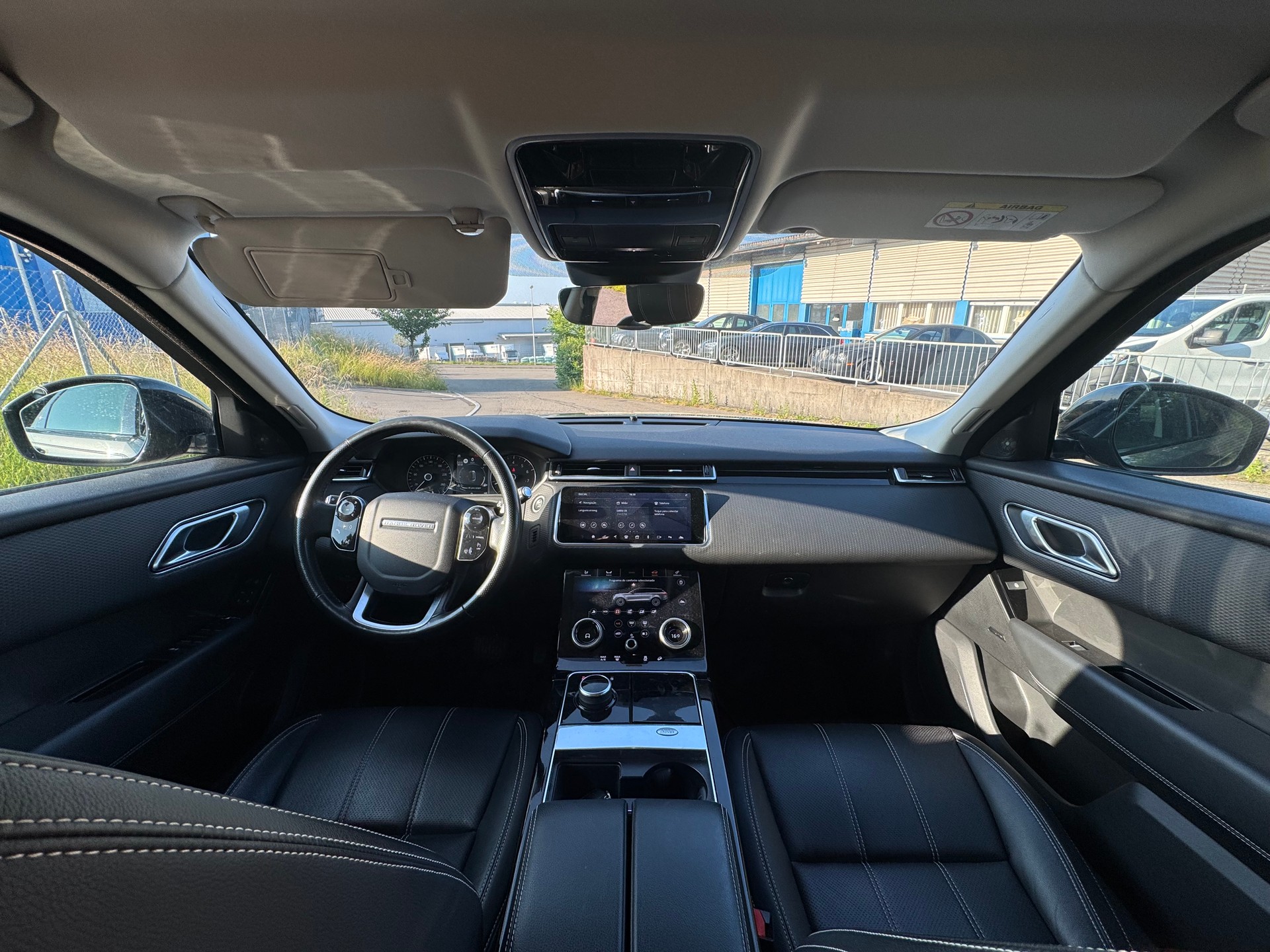 LAND ROVER Range Rover Velar R-Dynamic P 250 Automatic-image-5