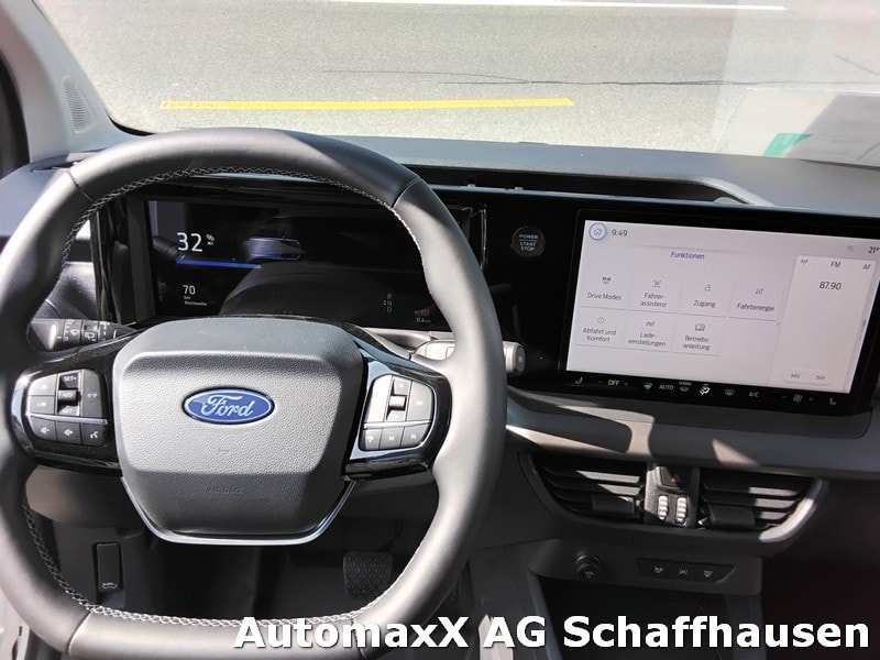FORD E-Transit Courier Van Trend-image-10