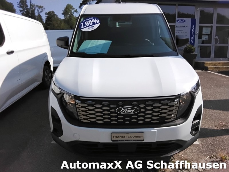 FORD E-Transit Courier Van Trend-image-1