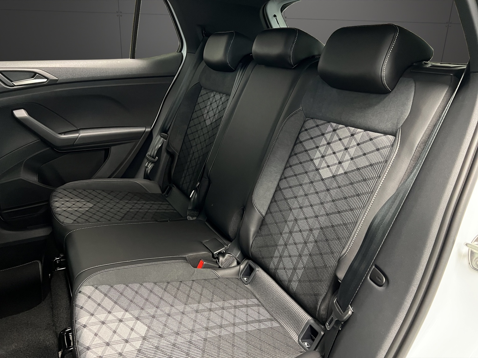 VW T-Cross 1.0 TSI EVO R-Line DSG-image-7