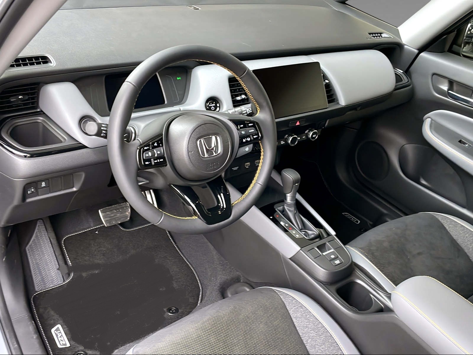 HONDA Jazz 1.5 i-MMD Advance Sport-image-4