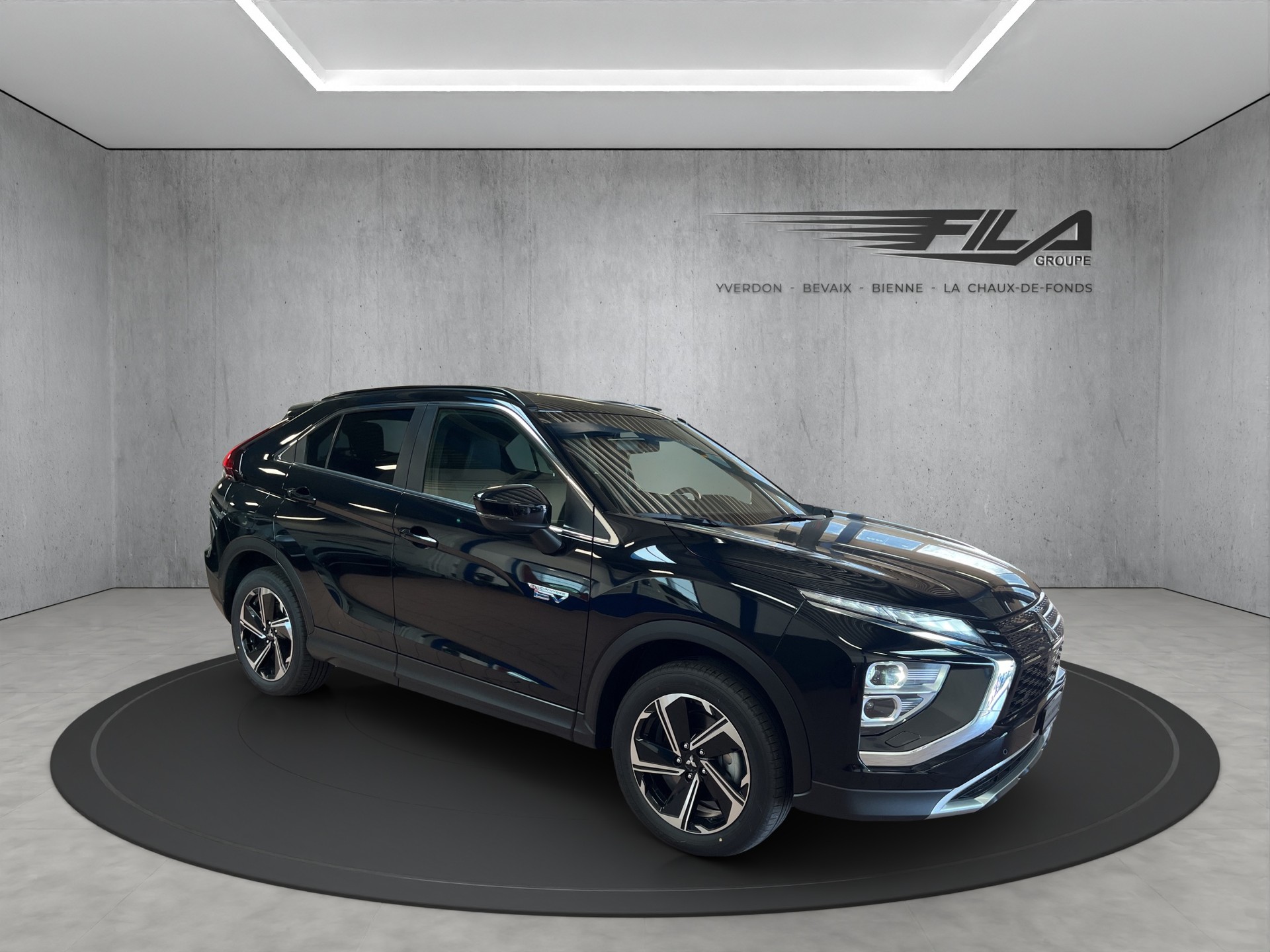 MITSUBISHI ECLIPSE CROSS 2.4 PHEV Invite 4x4-image-5