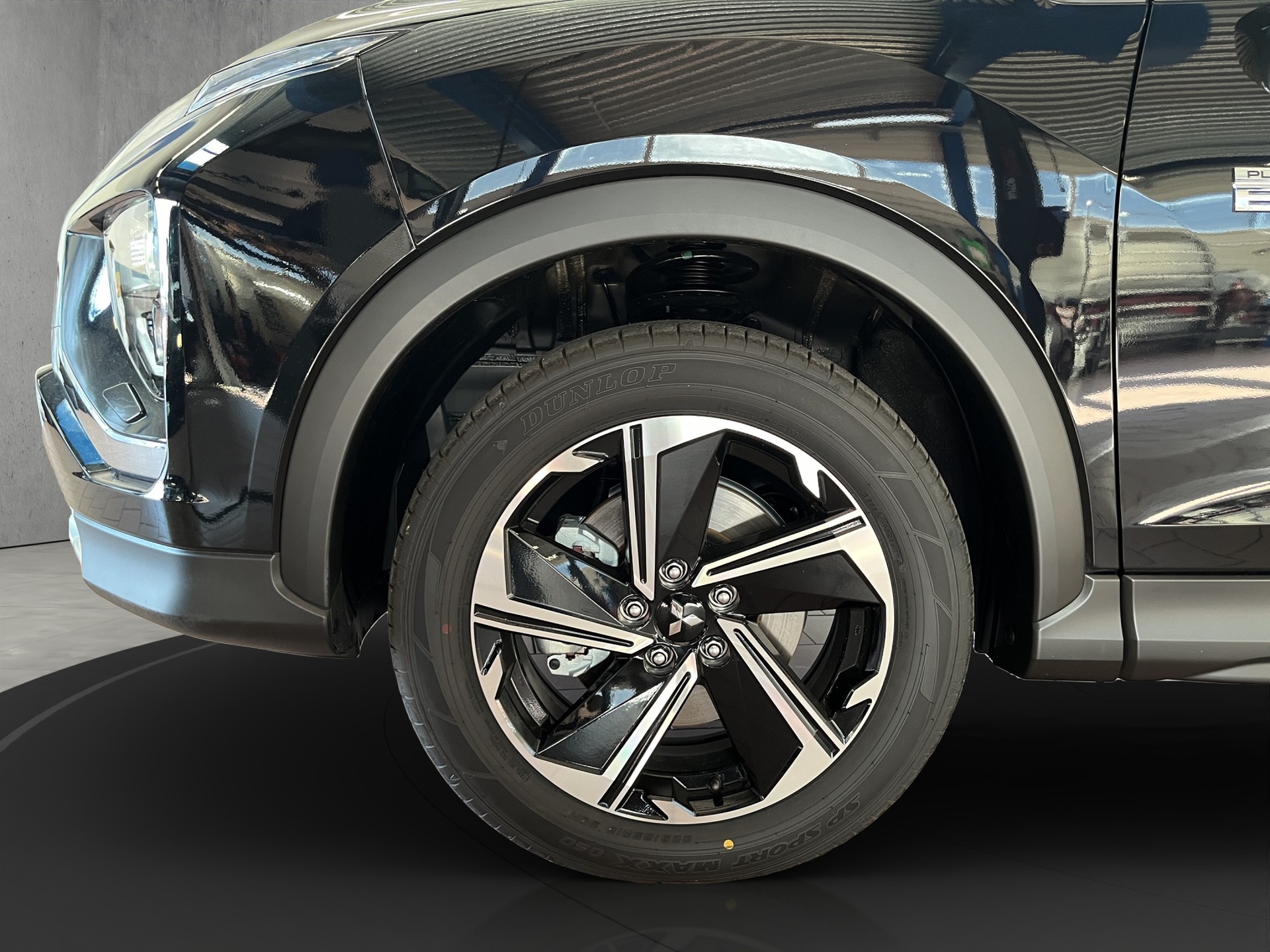 MITSUBISHI ECLIPSE CROSS 2.4 PHEV Invite 4x4-image-13