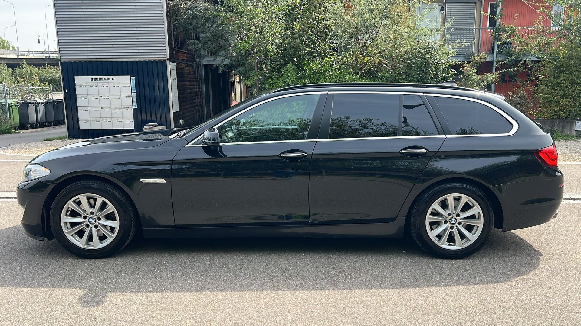 BMW 520d Touring Steptronic-image-5