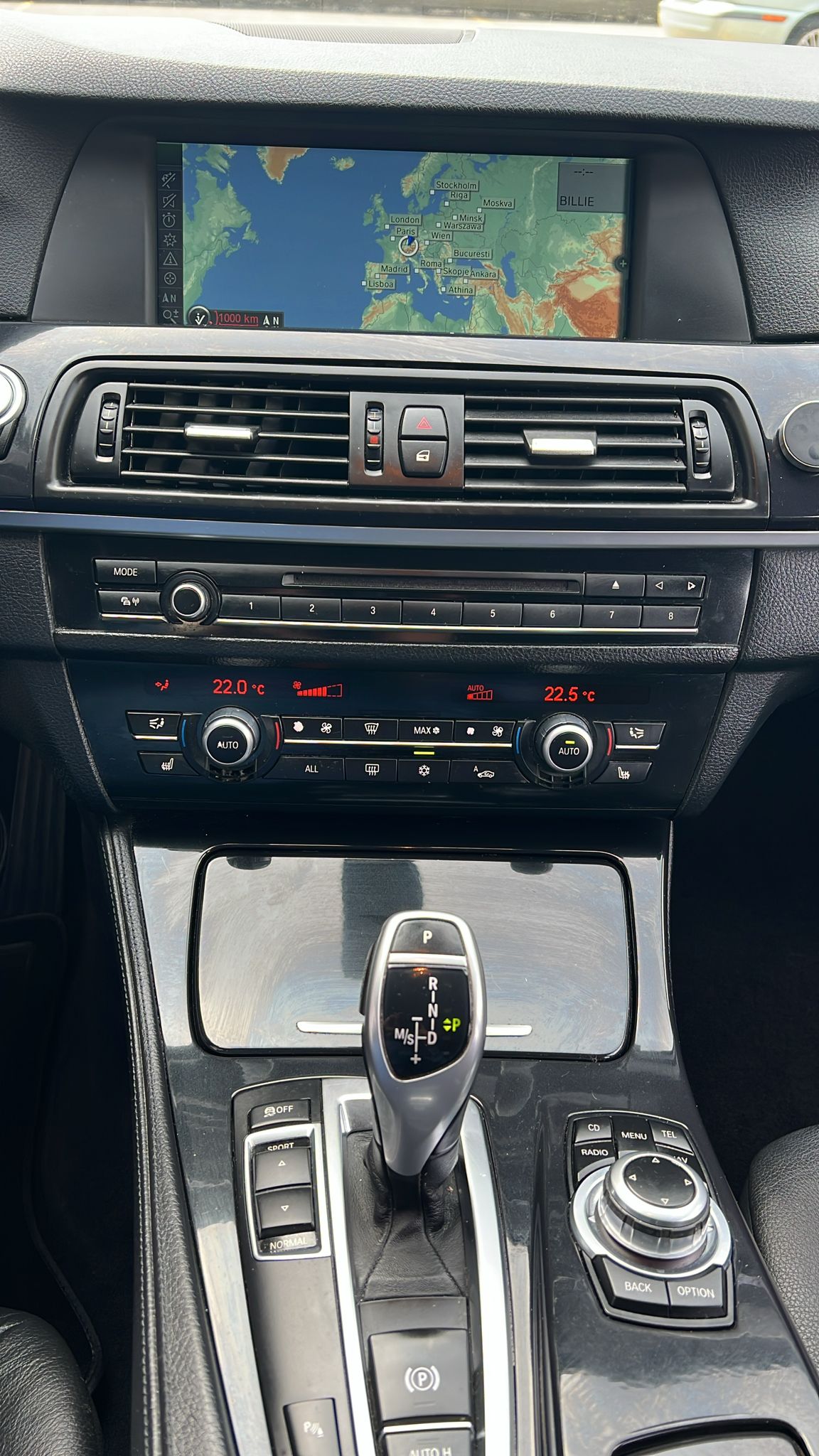 BMW 520d Touring Steptronic-image-12