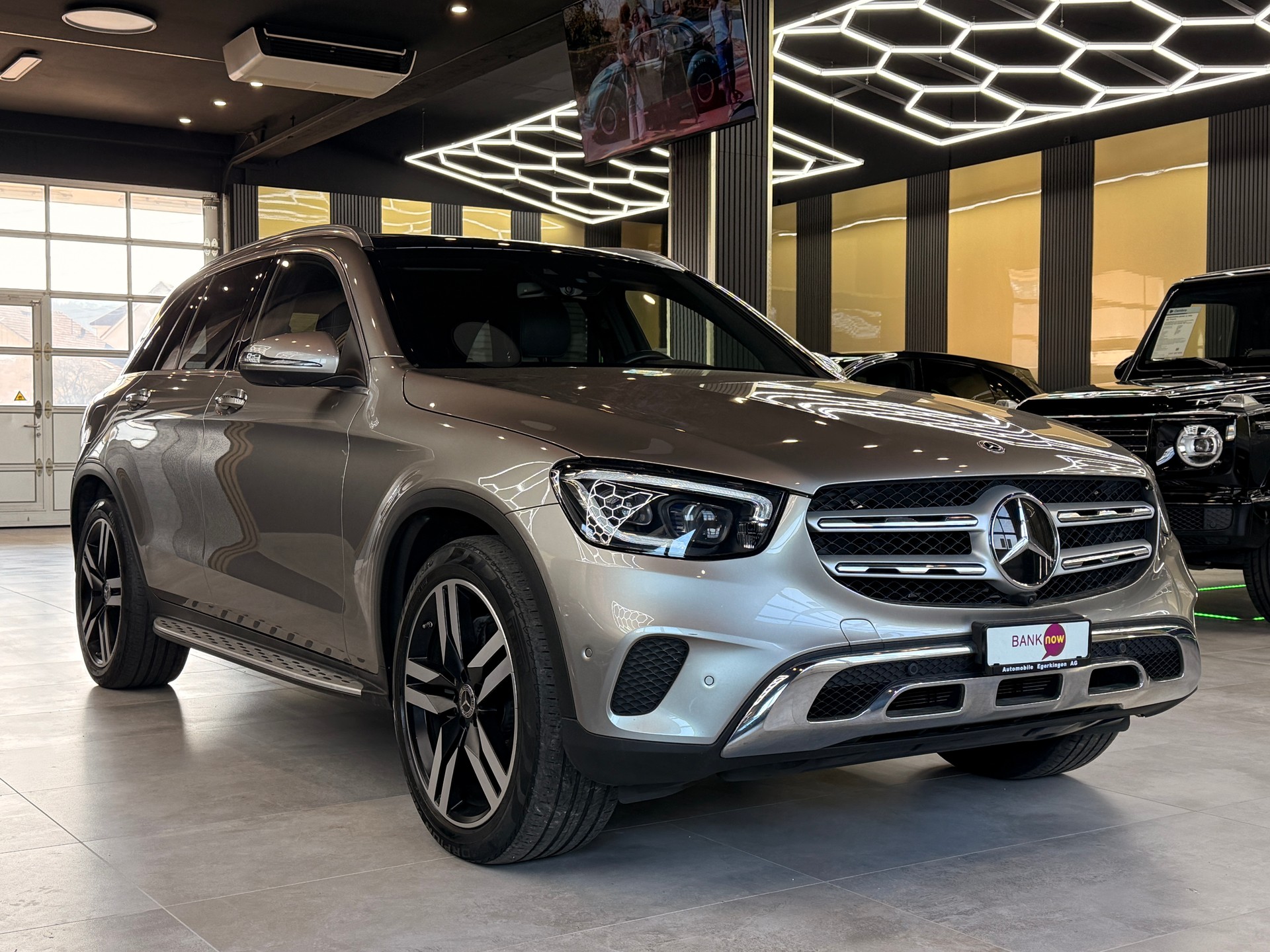 MERCEDES-BENZ GLC 300 Off-Road 4Matic 9G-Tronic-image-2