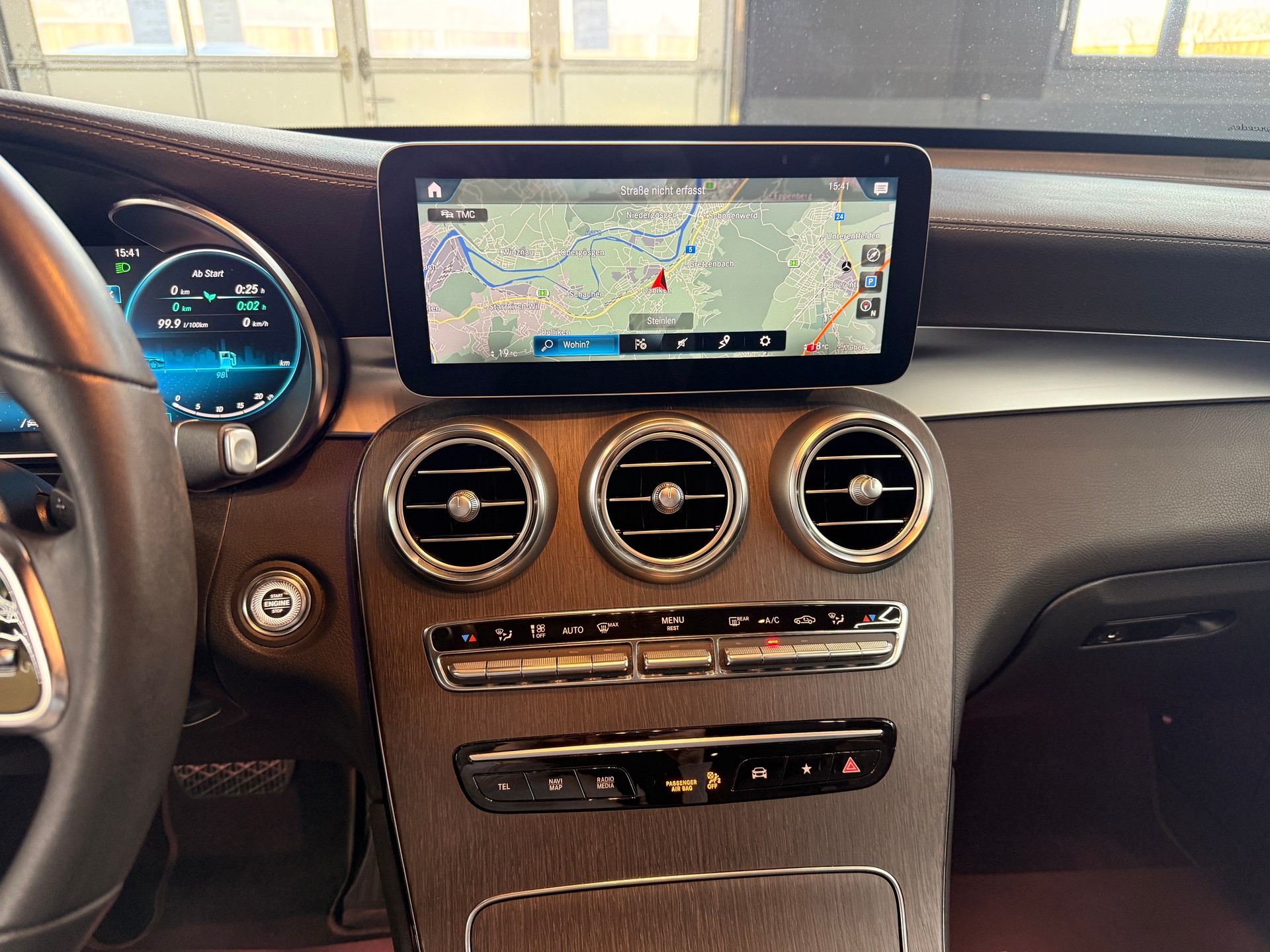 MERCEDES-BENZ GLC 300 Off-Road 4Matic 9G-Tronic-image-20
