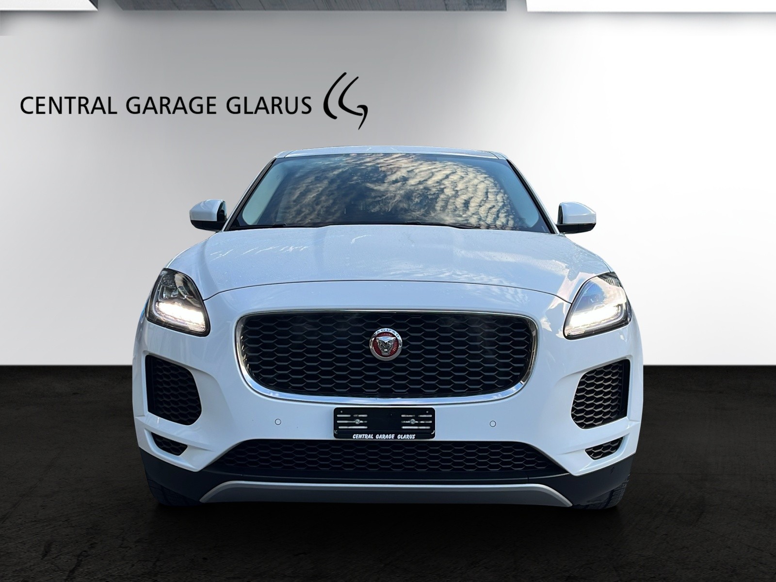 JAGUAR E-Pace 2.0d D150 S AWD Automatik-image-2