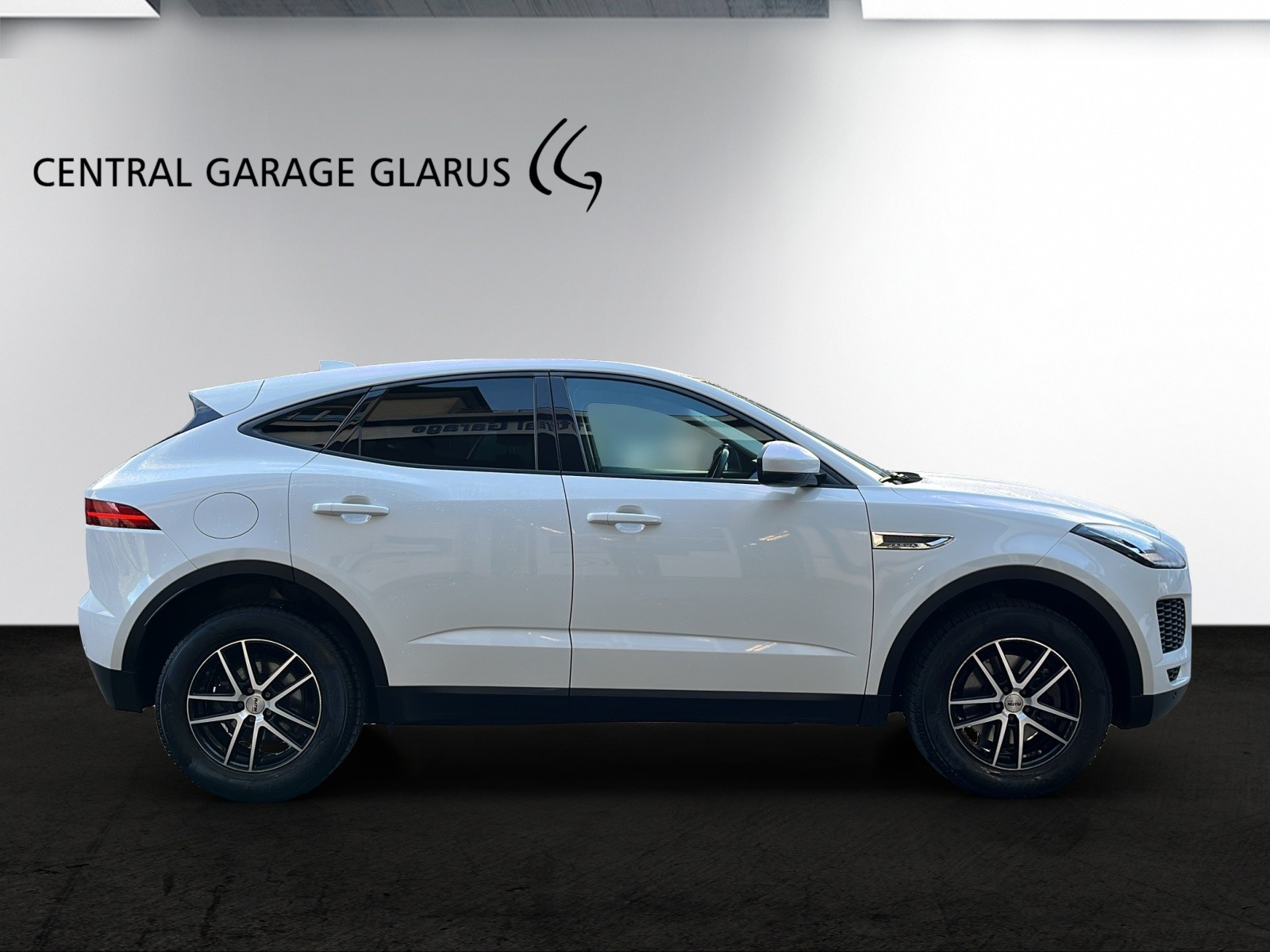 JAGUAR E-Pace 2.0d D150 S AWD Automatik-image-4