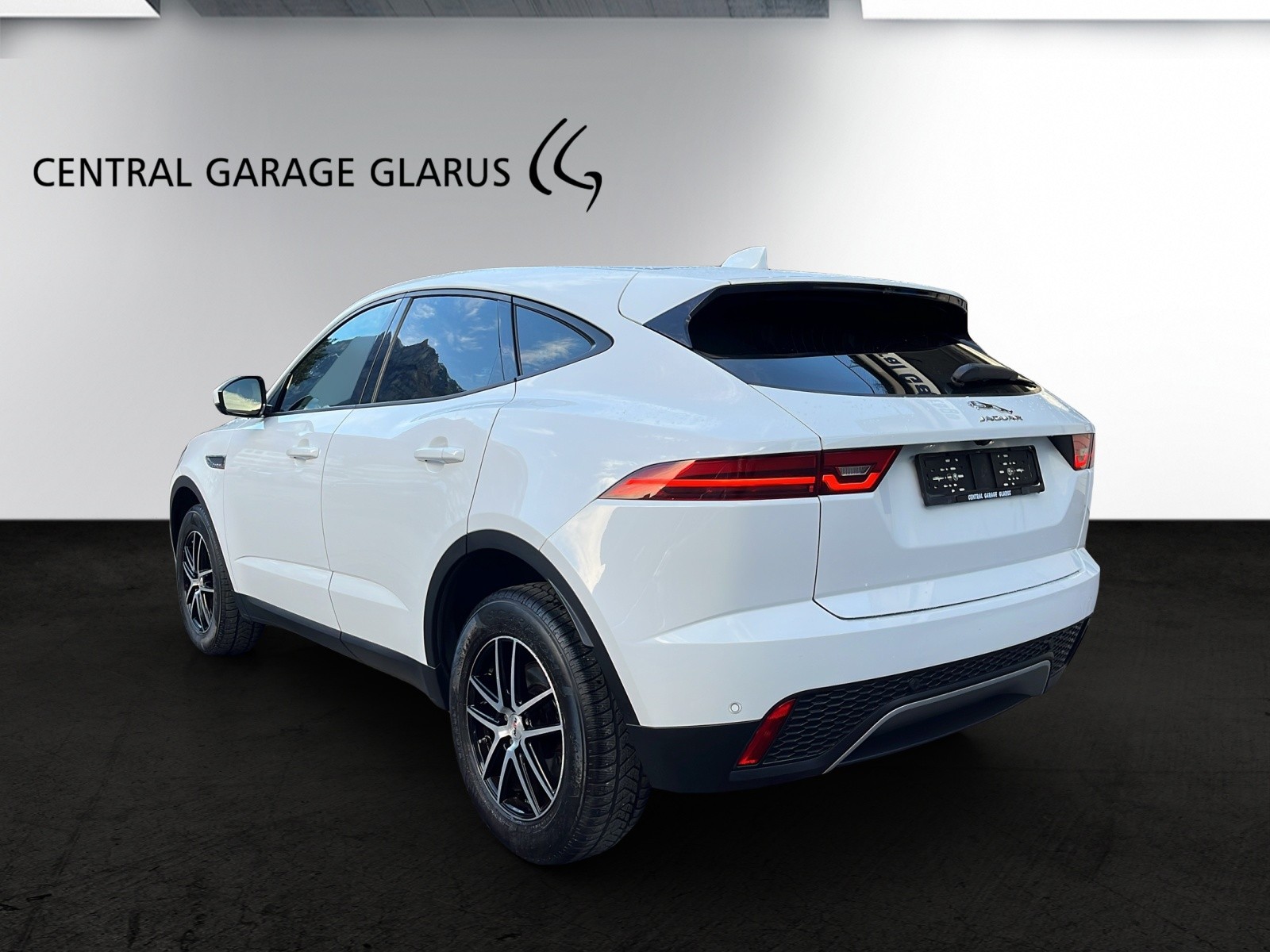 JAGUAR E-Pace 2.0d D150 S AWD Automatik-image-6