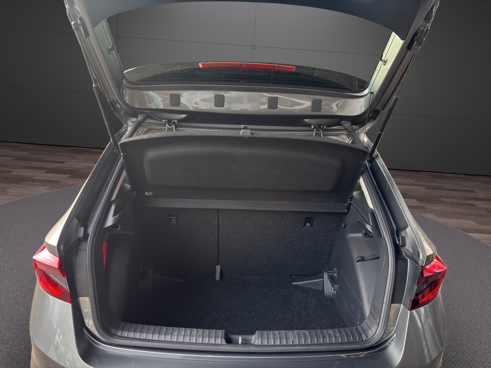 SKODA Fabia 1.0 MPI Active-image-11
