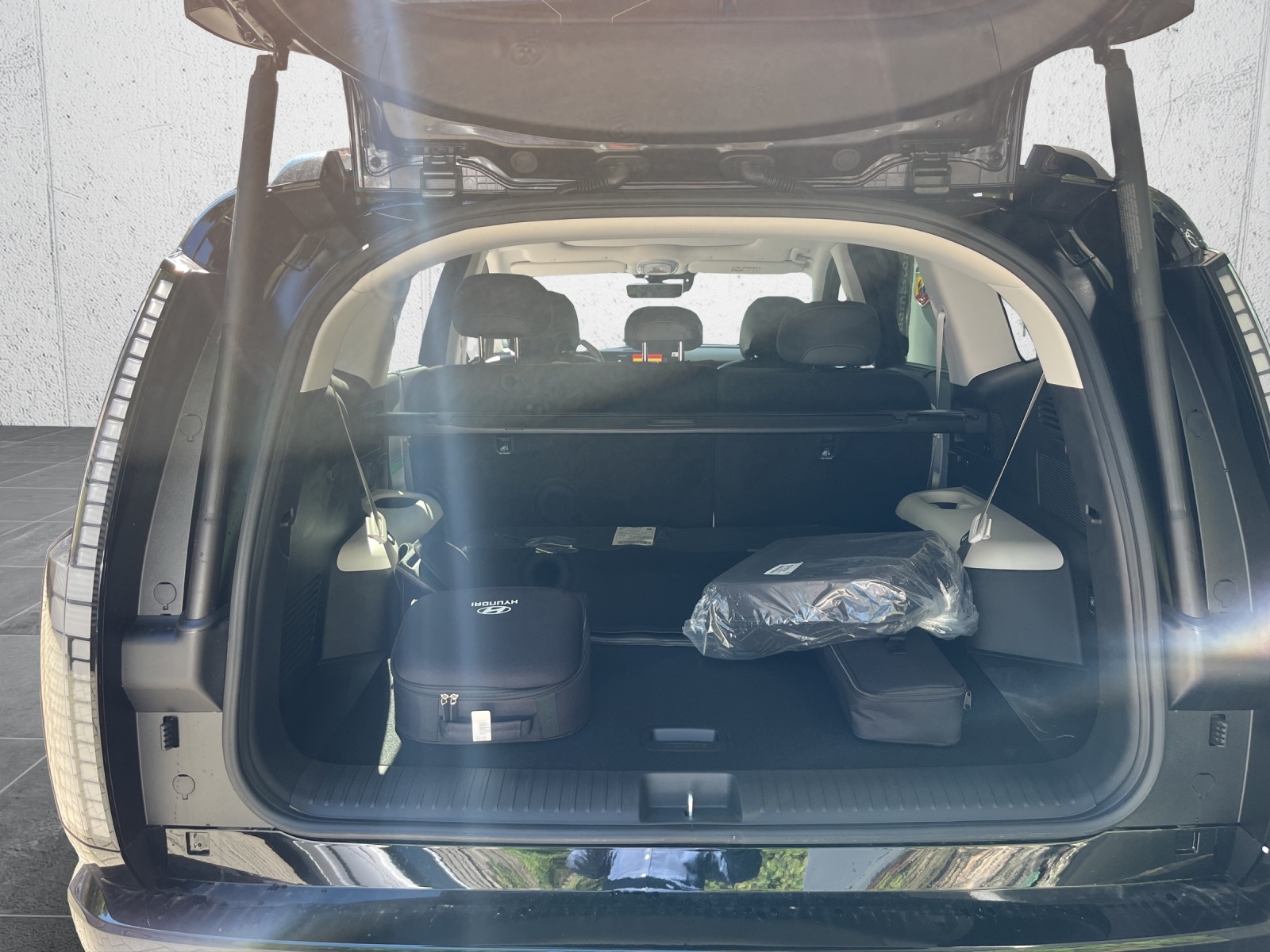 HYUNDAI Ioniq 9 110kWh Vertex 4WD-image-13