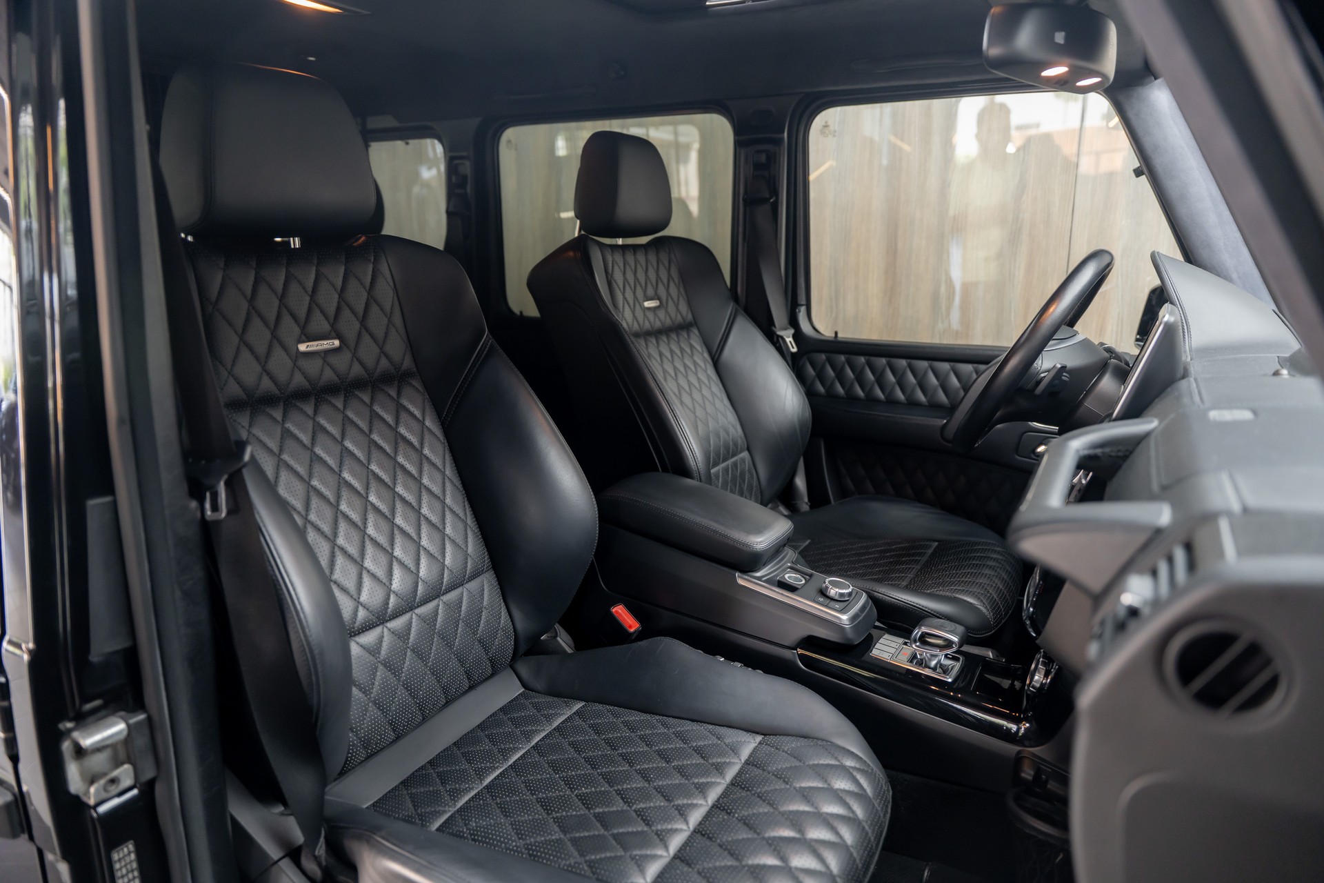 MERCEDES-BENZ G 63 AMG Automatic-image-3