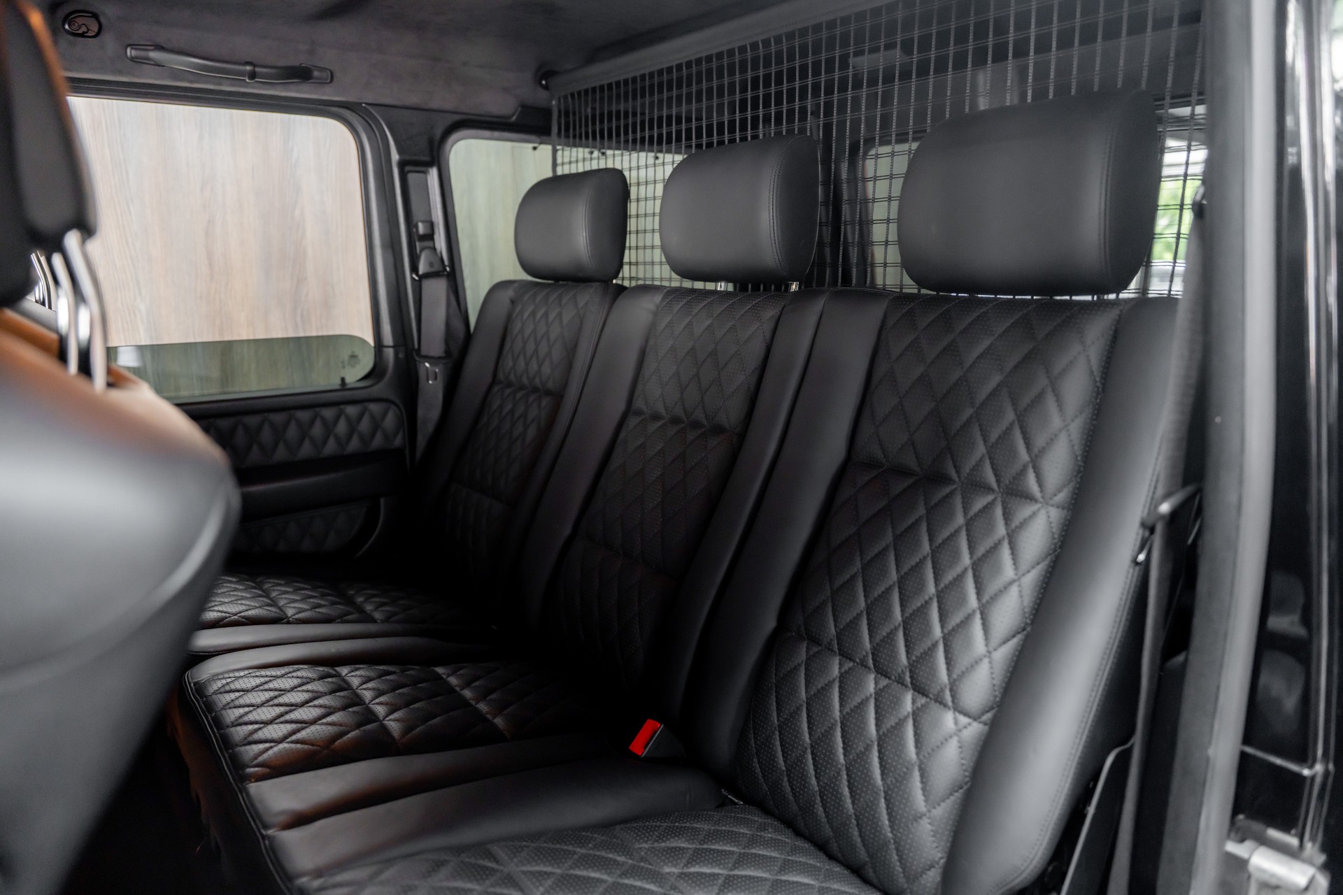 MERCEDES-BENZ G 63 AMG Automatic-image-8