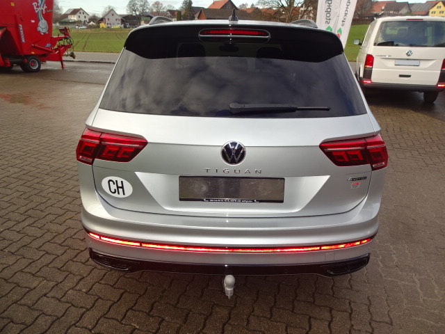 VW Tiguan 2.0 TDI SCR R-Line 4Motion DSG-image-3