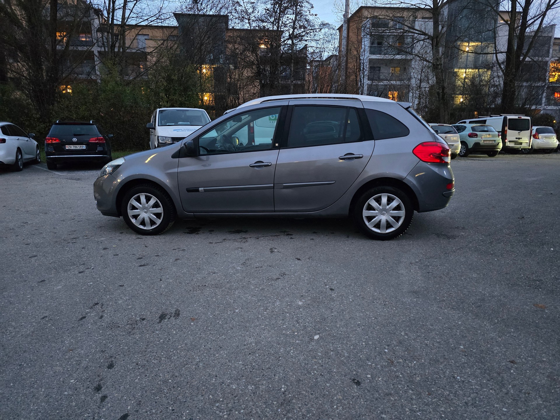 RENAULT Clio Grandtour 1.2 16V Turbo Exception-image-7