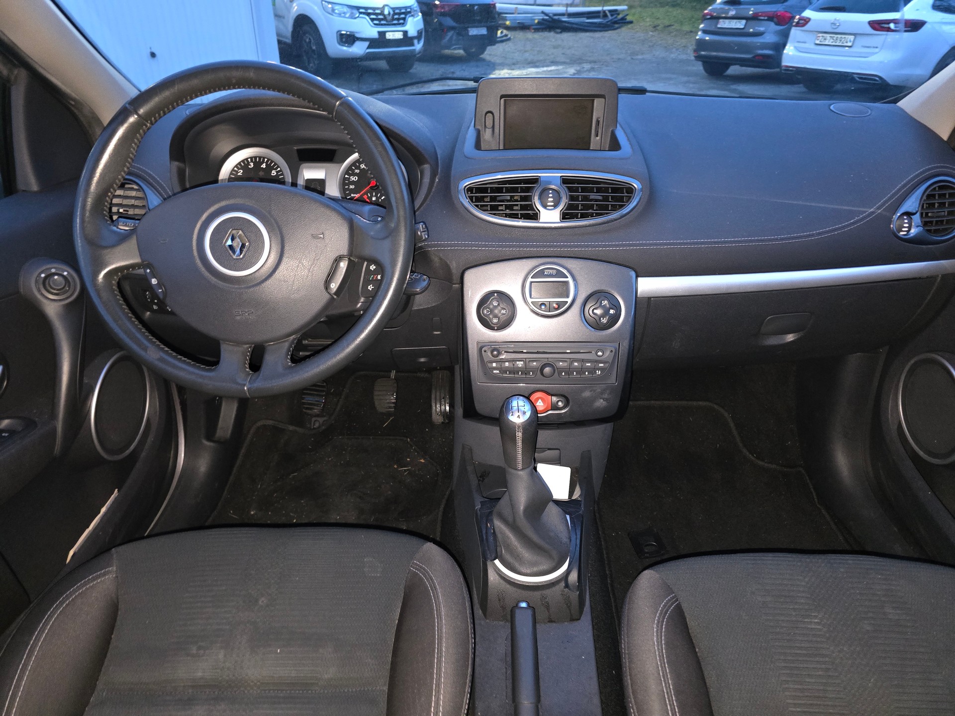 RENAULT Clio Grandtour 1.2 16V Turbo Exception-image-10