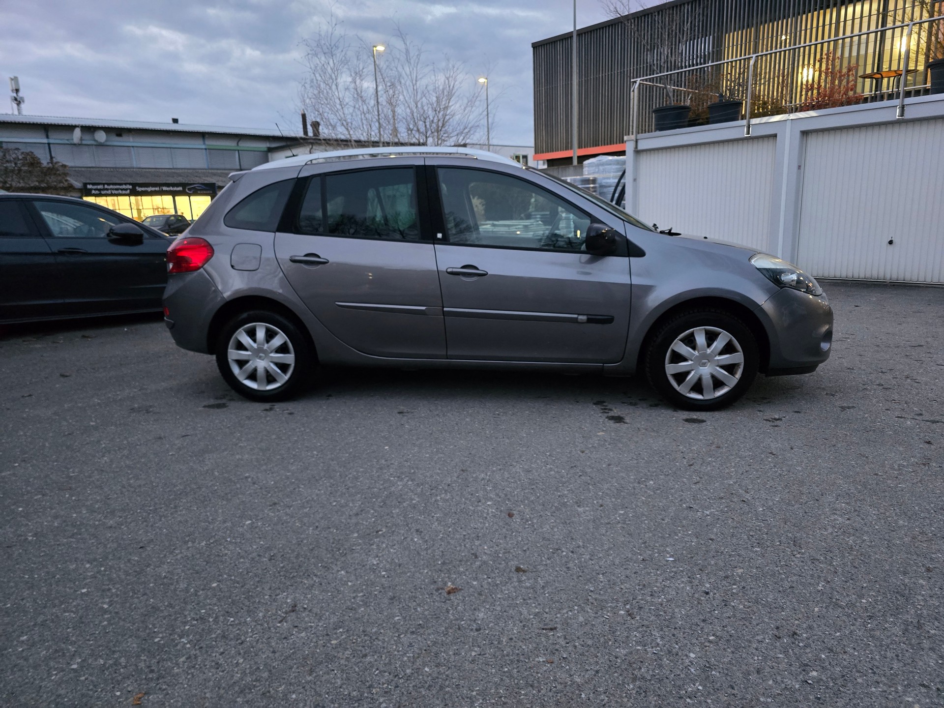 RENAULT Clio Grandtour 1.2 16V Turbo Exception-image-3
