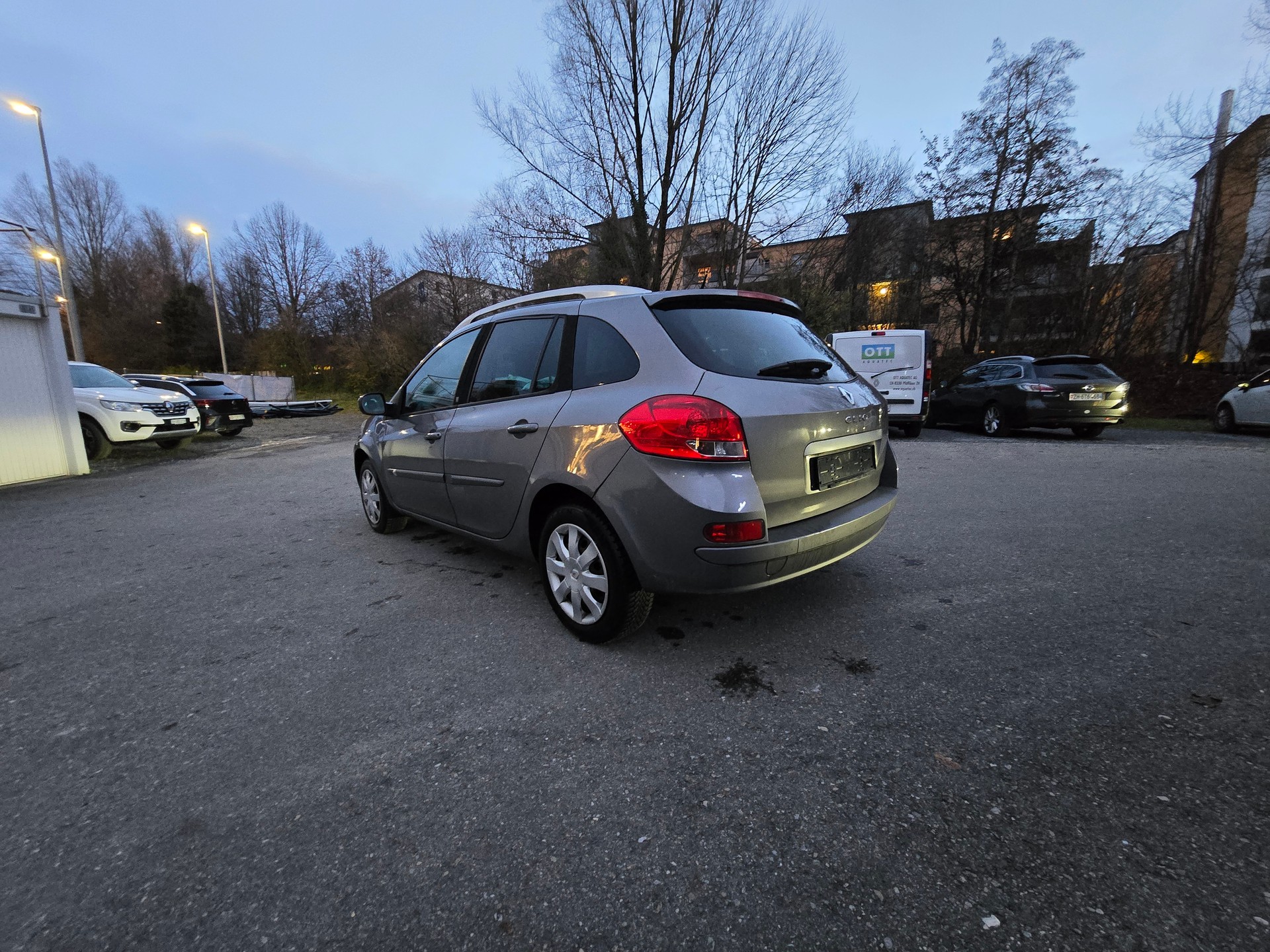 RENAULT Clio Grandtour 1.2 16V Turbo Exception-image-6